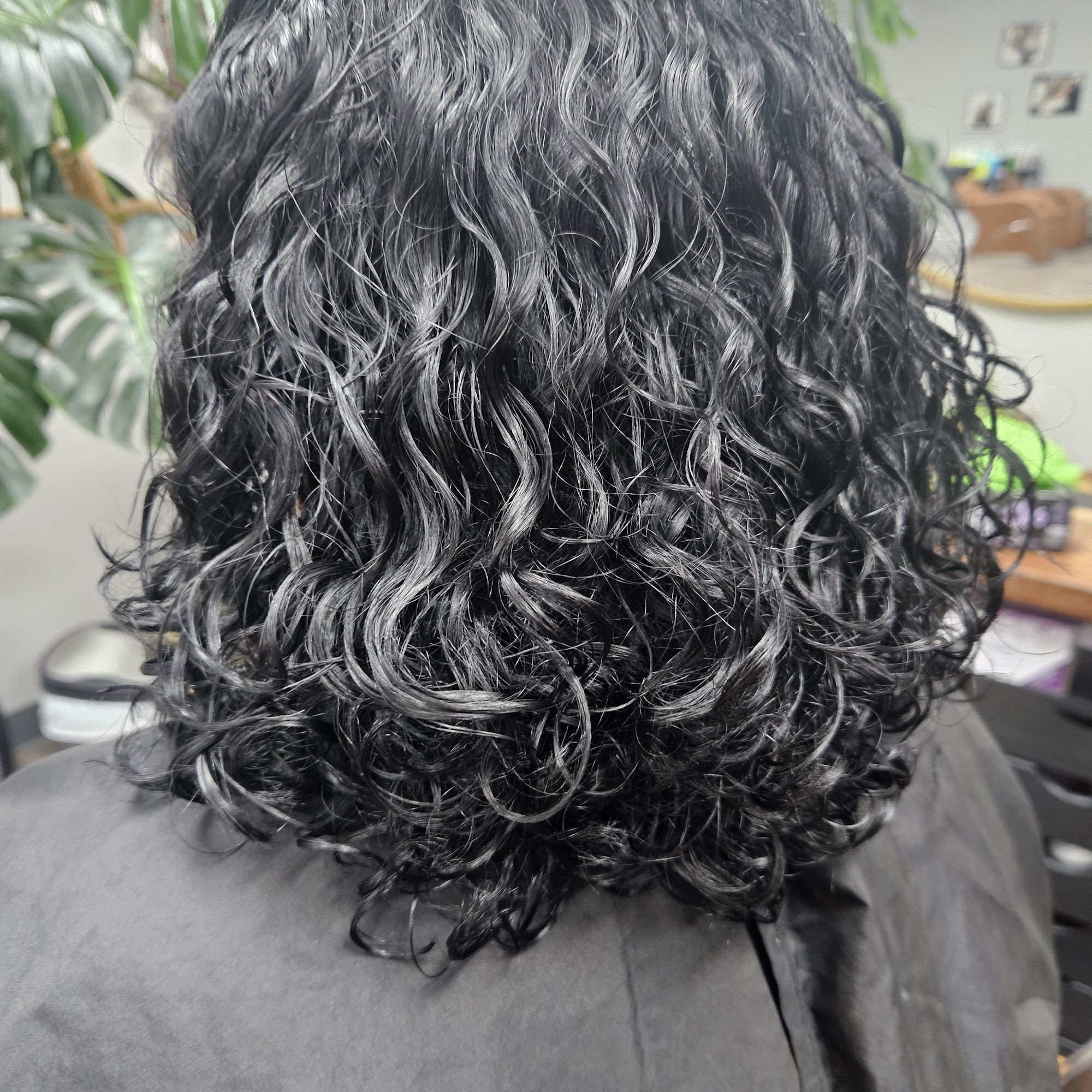 Making Waves Hair & Color Studio