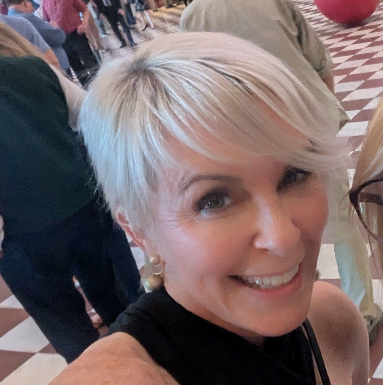 Neva Rogers Skin Care 2128 Madison Rd, Cincinnati Ohio 45208