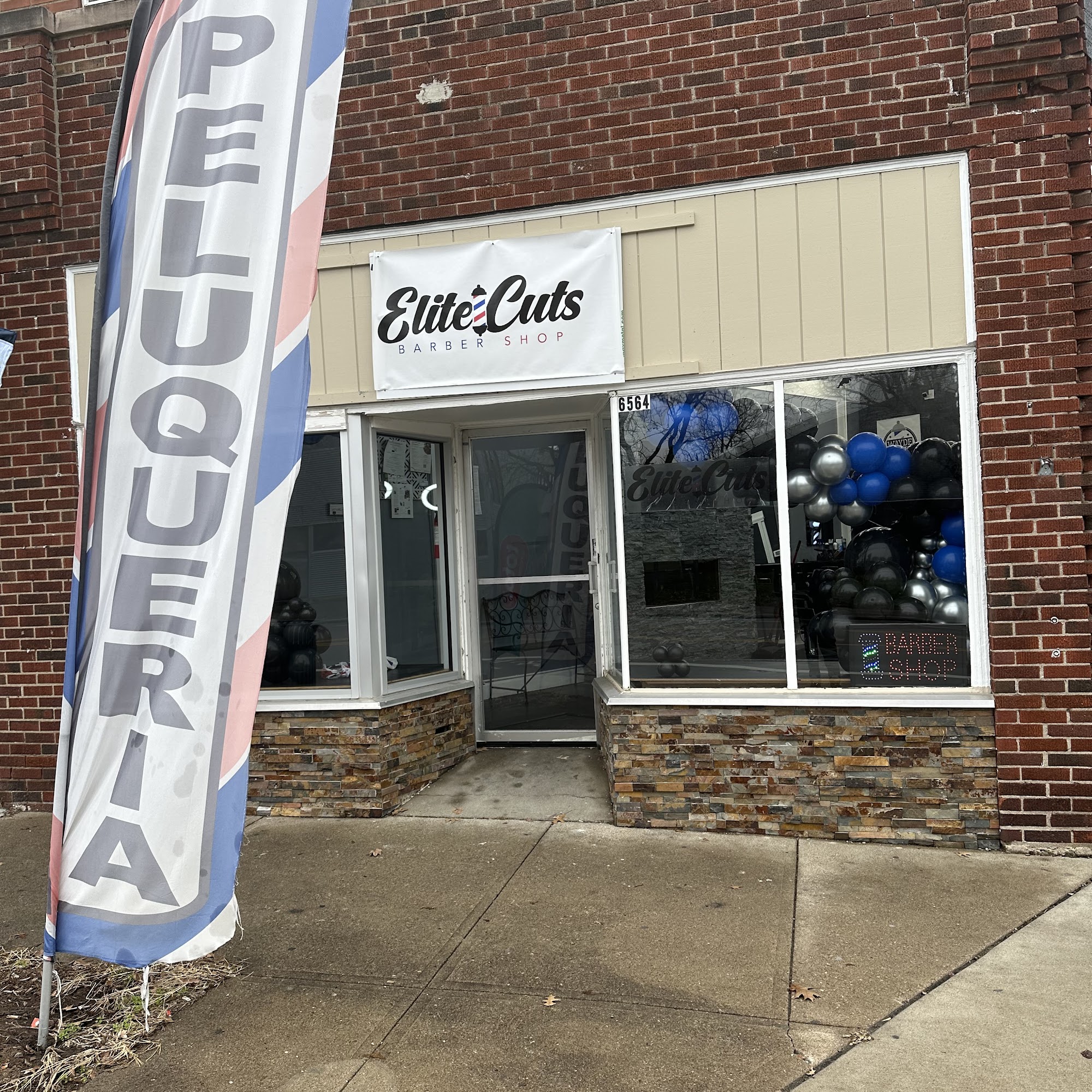 Elite Cuts 6647 Montgomery Rd suite C, Cincinnati Ohio 45213