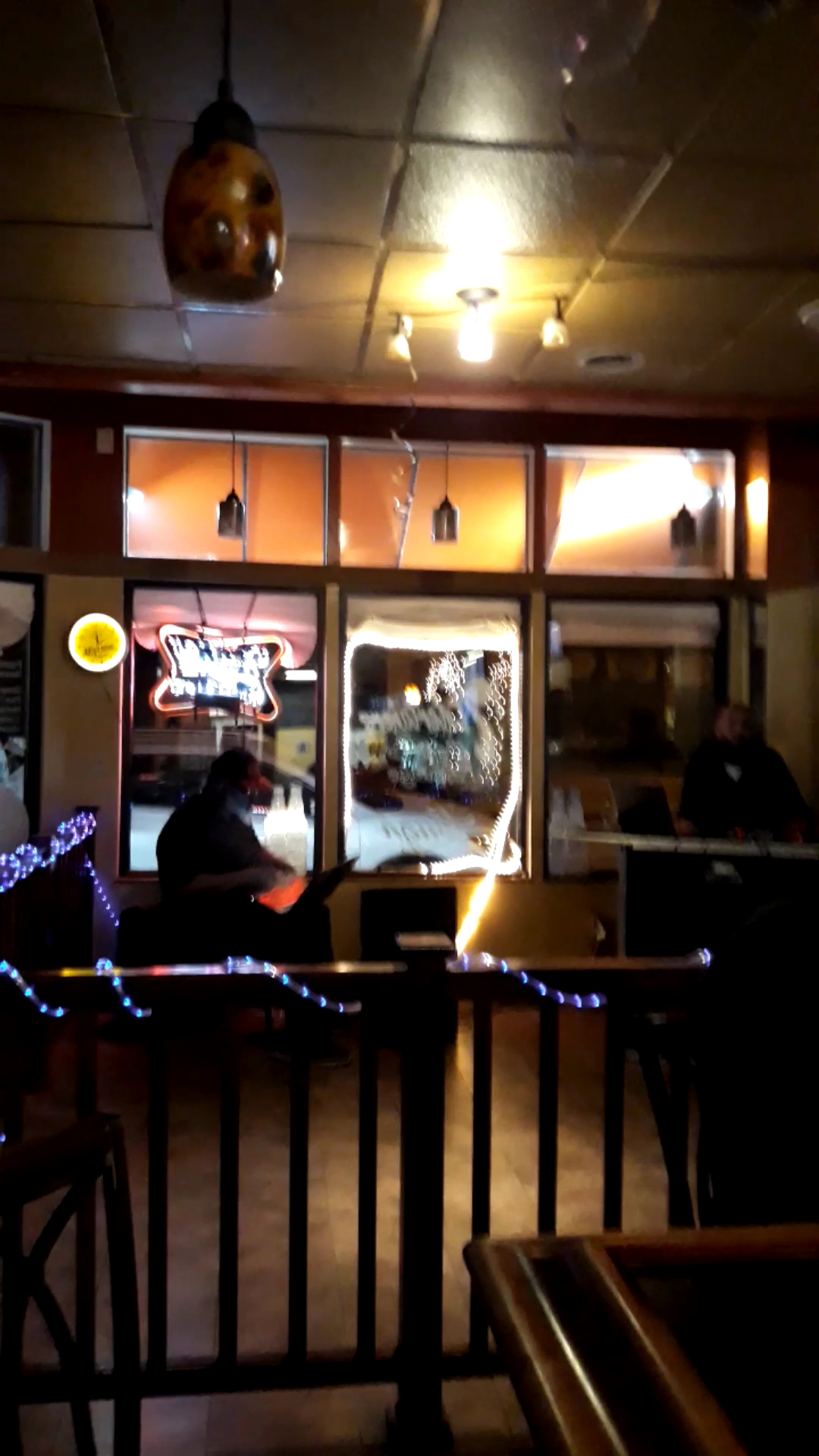 7-Entertainers Cafe & Lounge Menu