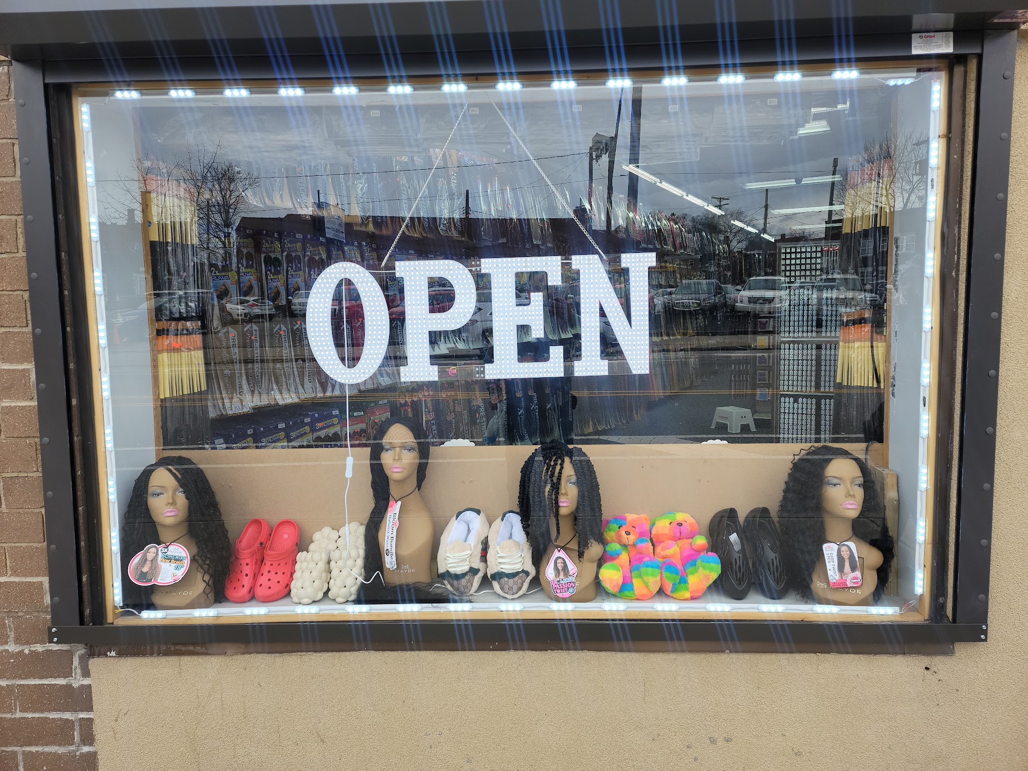 Empire Beauty West 105 Cleveland