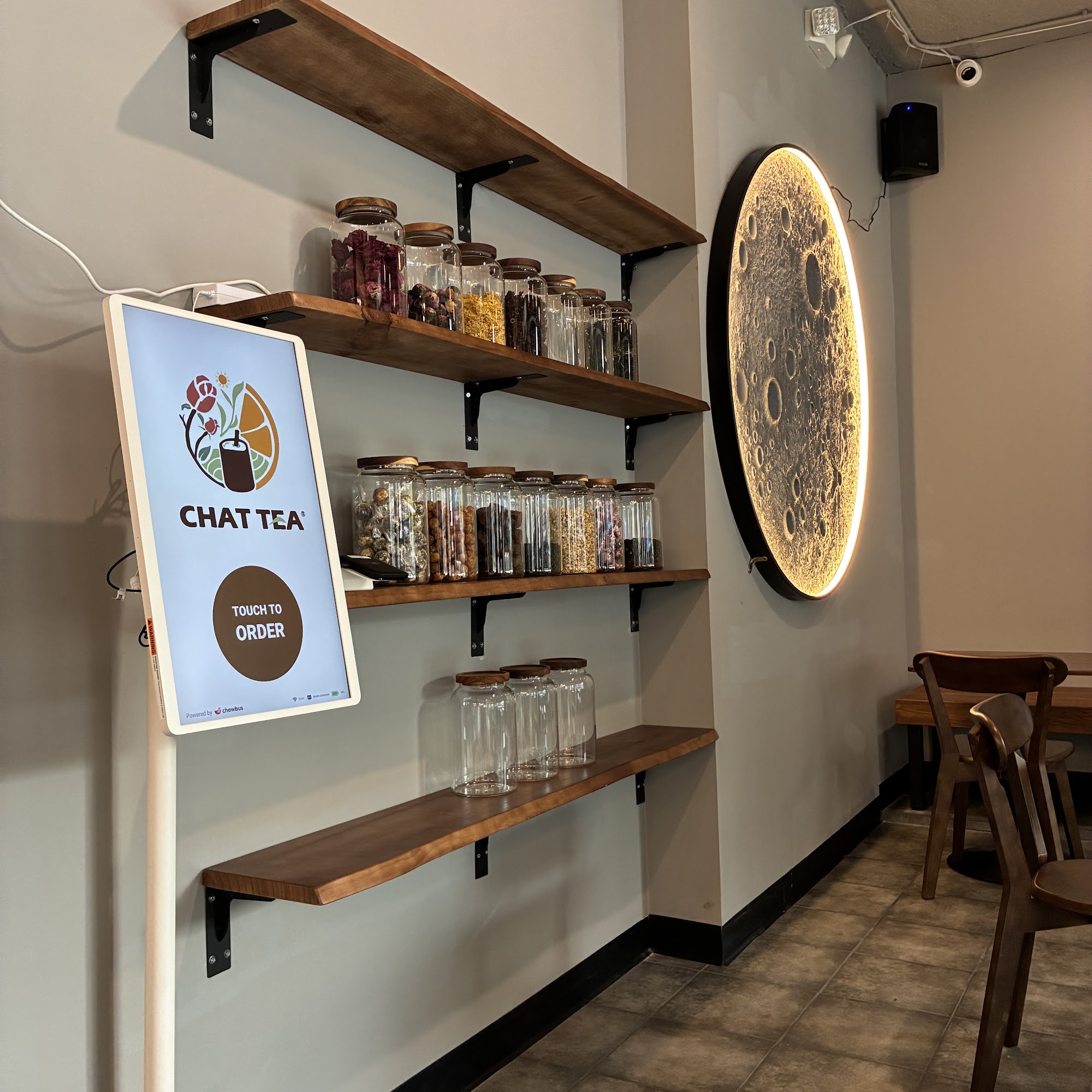 Chat Tea 11321 Euclid Ave, Cleveland