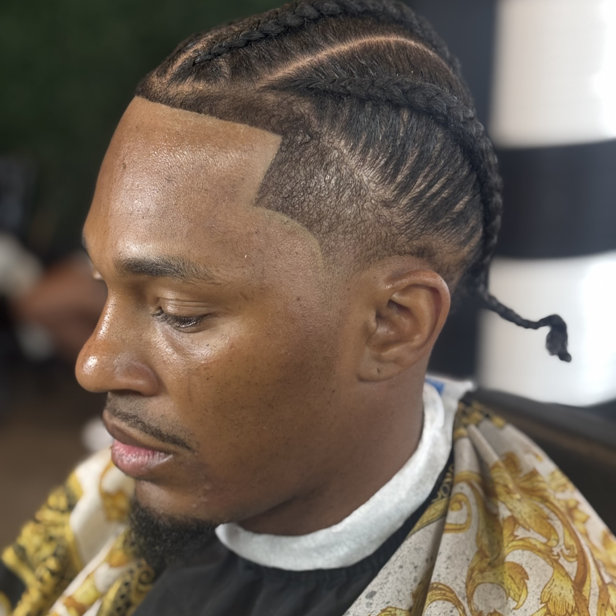 Lazer Sheed Barber (Located at Elevate Barbershop ) 3182 W 25th St, Cleveland Ohio 44109