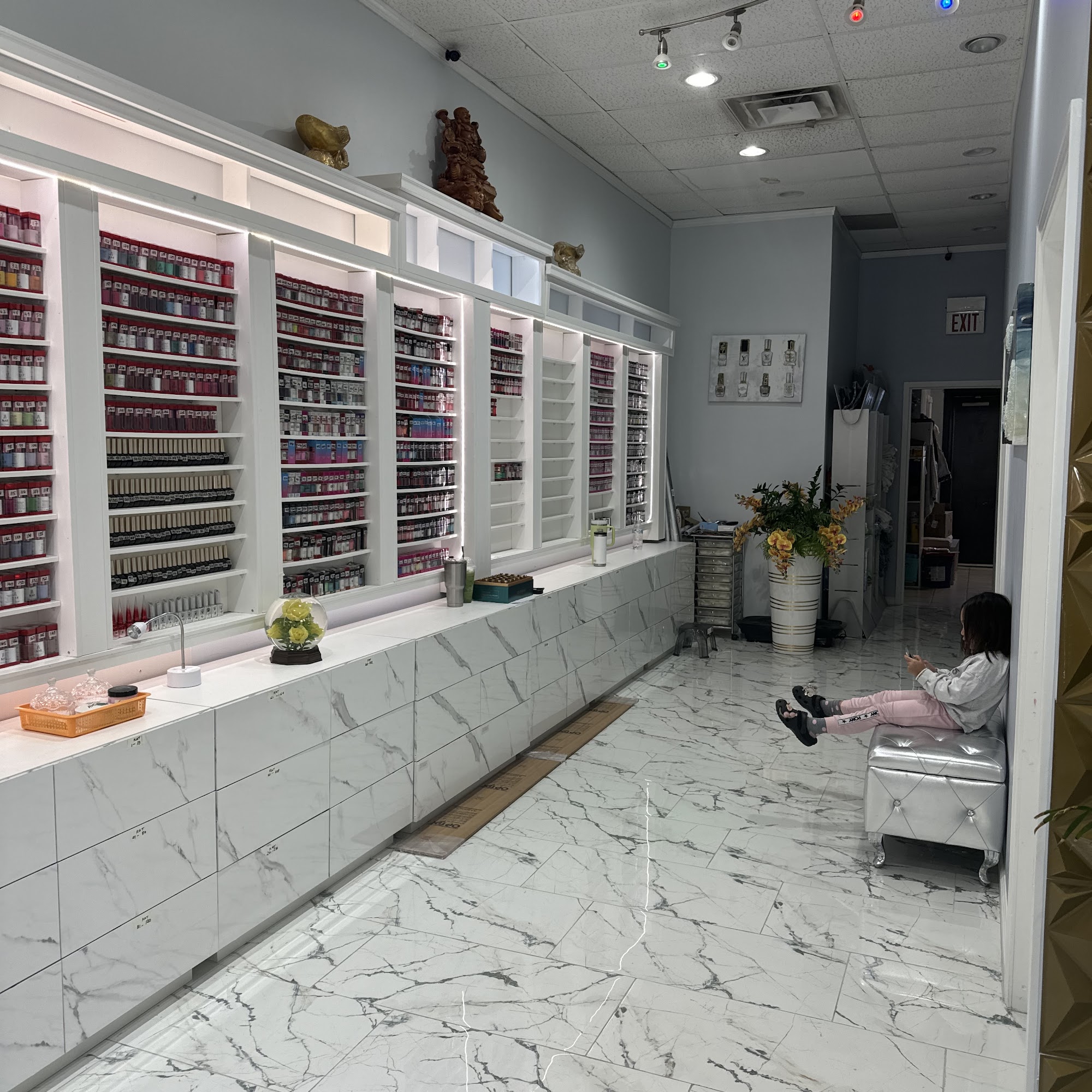 Lush Nails and Spa 4261 Fulton Rd, Cleveland Ohio 44144
