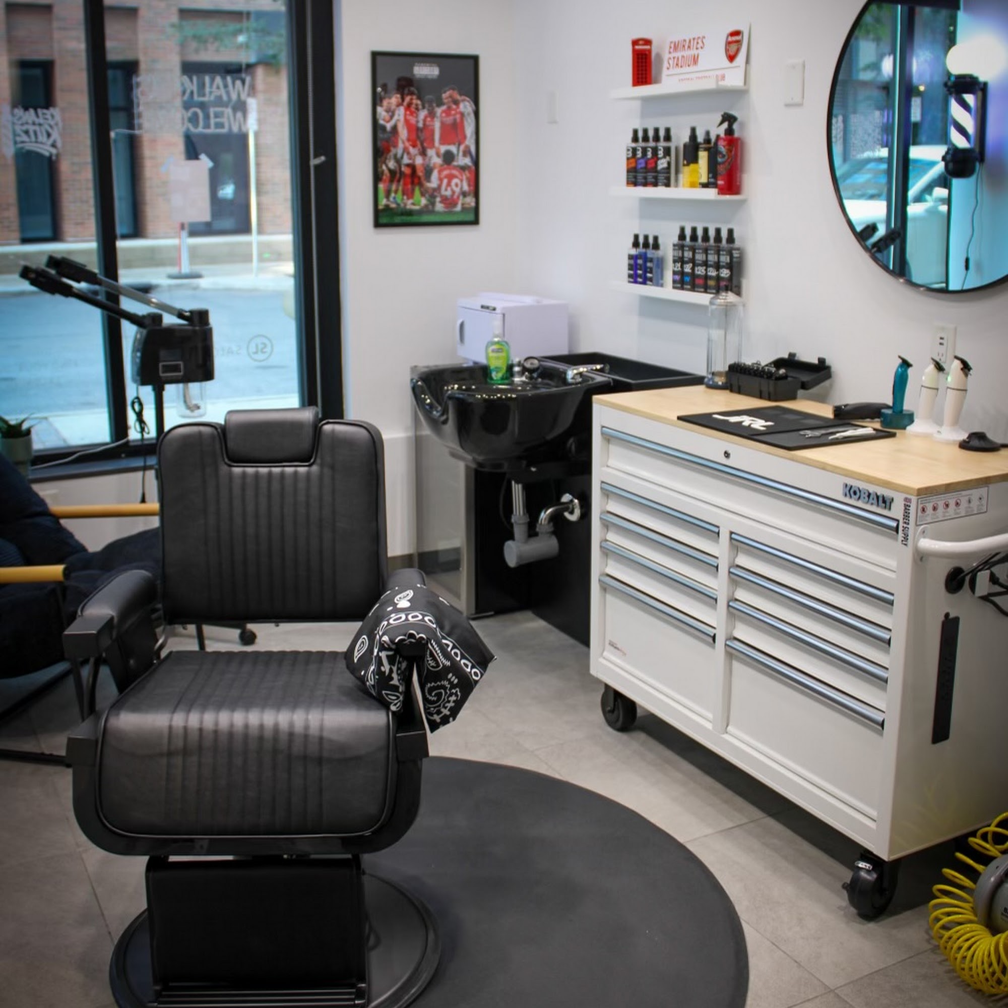 Kelan’s Kutz 820 N High St Loft 8, Columbus Ohio 43215