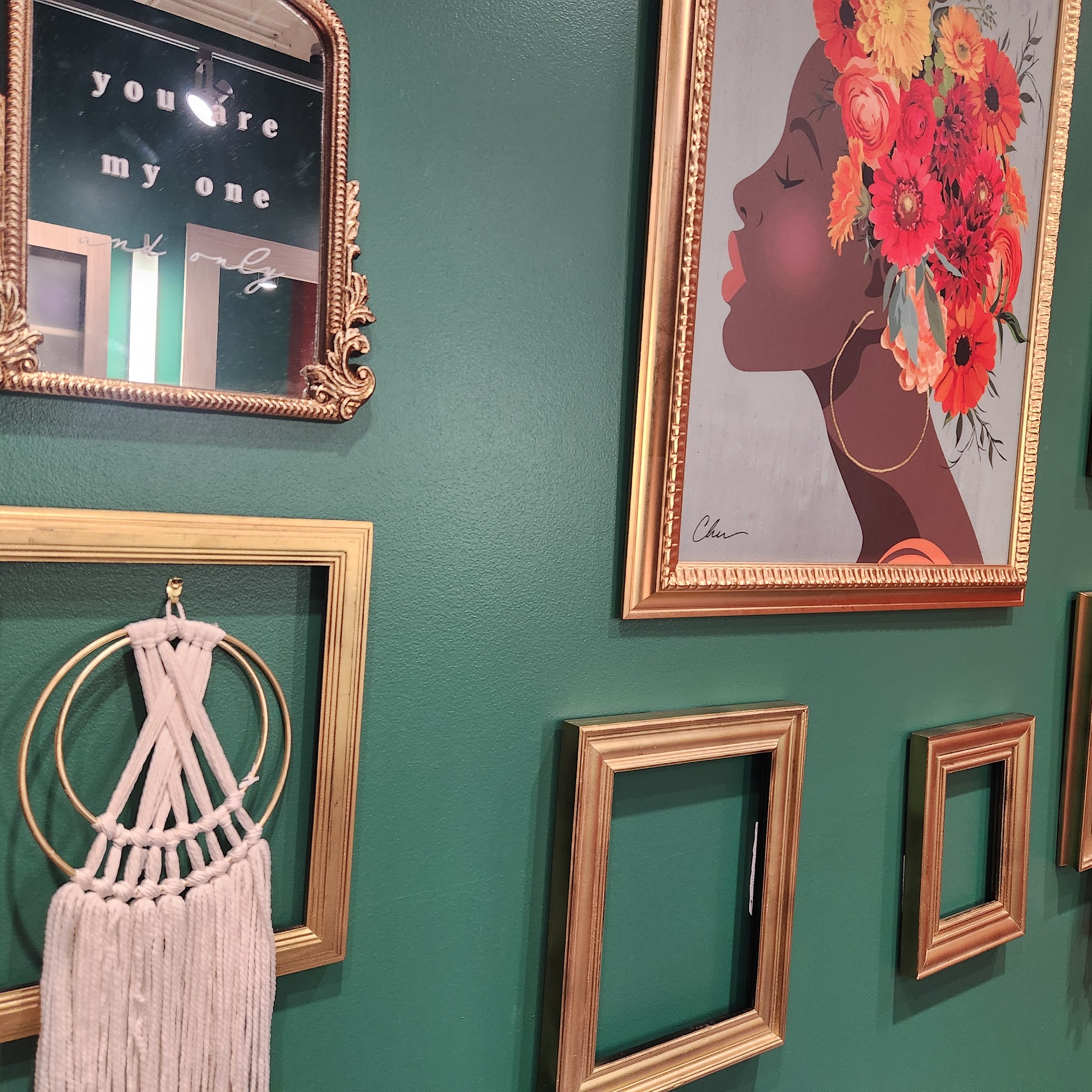 Sade Summers Studios