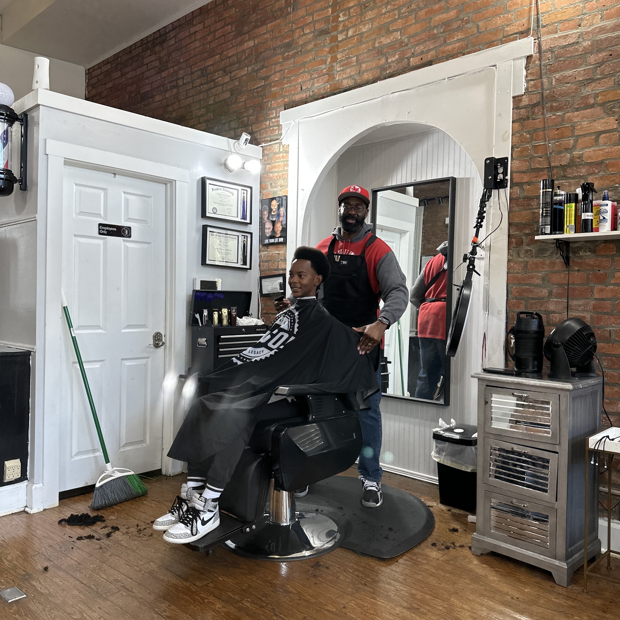 Ophsol Barber Shop Columbus