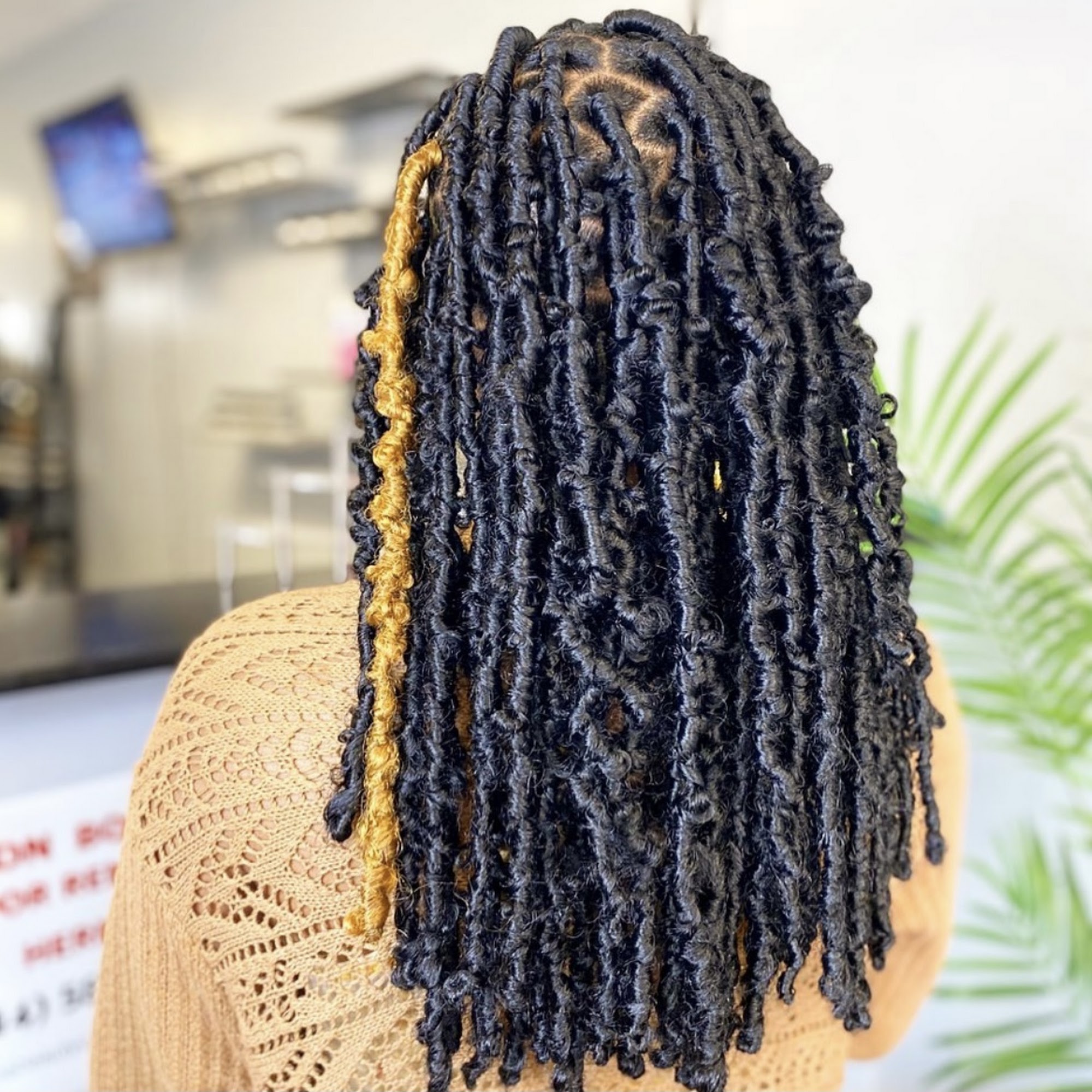 unique braid studio 2600 Tiller Ln suite c6, Columbus Ohio 43229