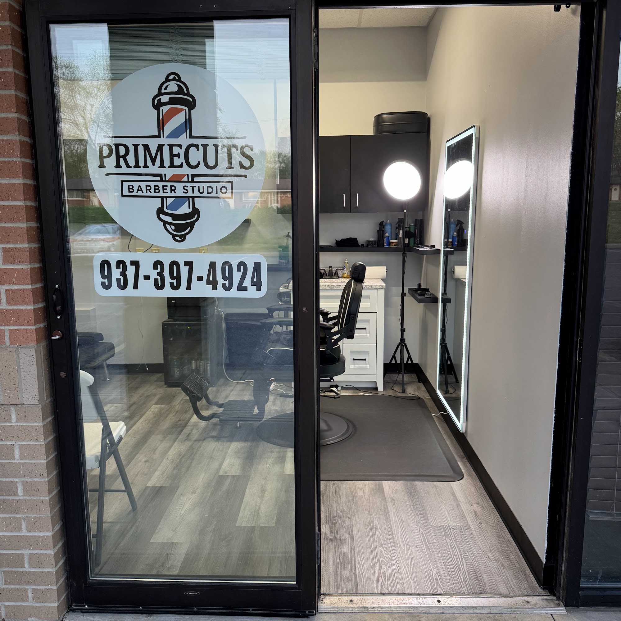 PrimeCuts Barbershop 6227 Old Troy Pike, Dayton Ohio 45424