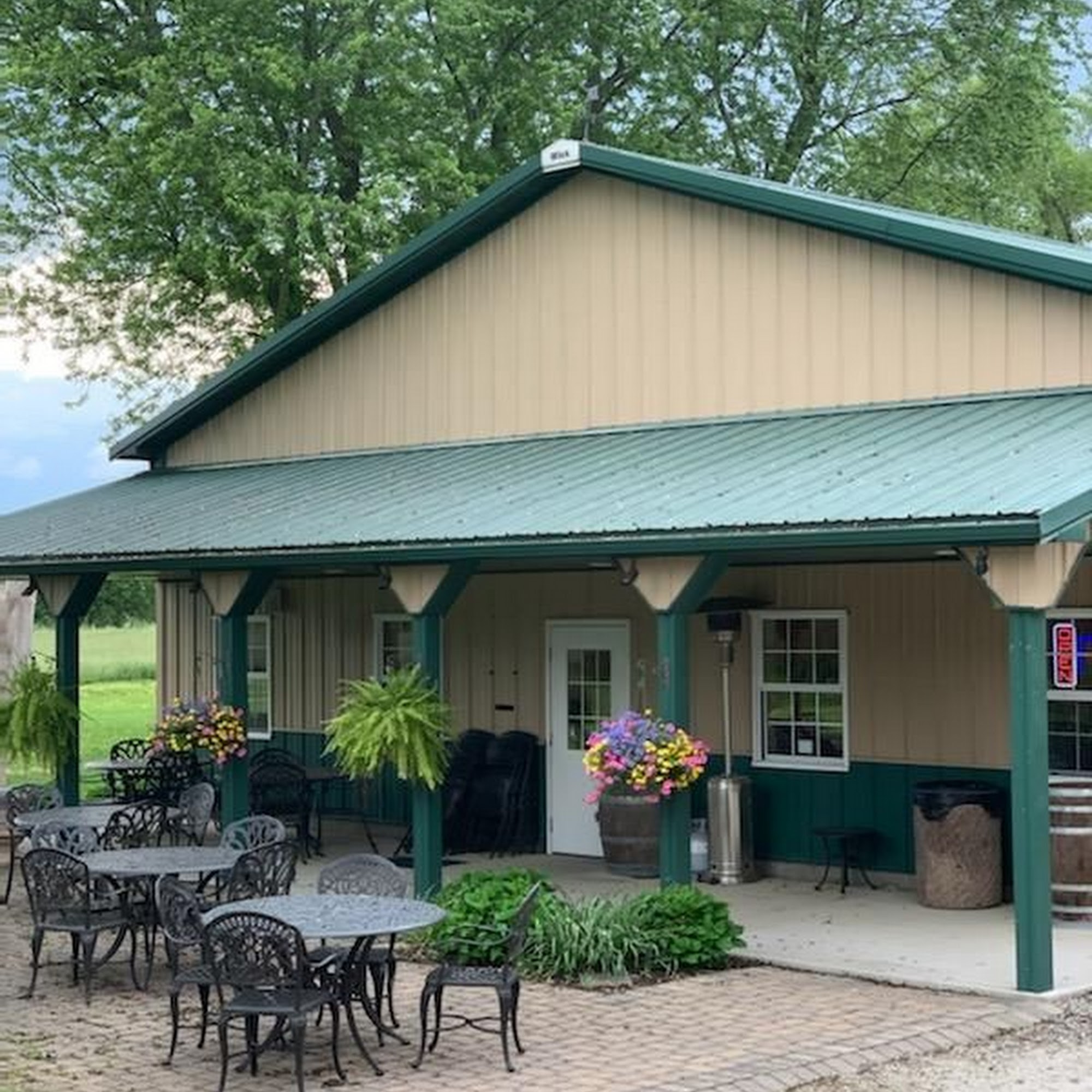 Brandeberry Winery Enon