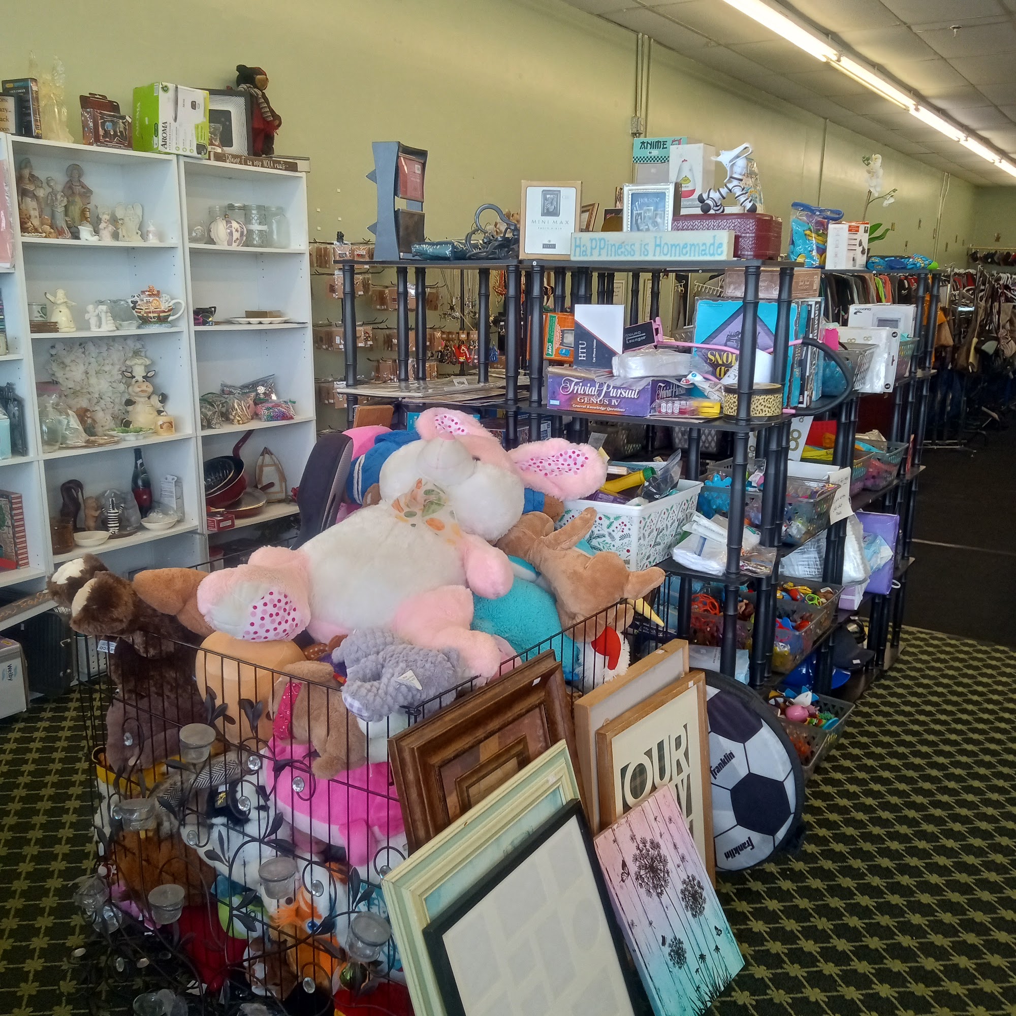 Family Roots Thrift Store Fostoria