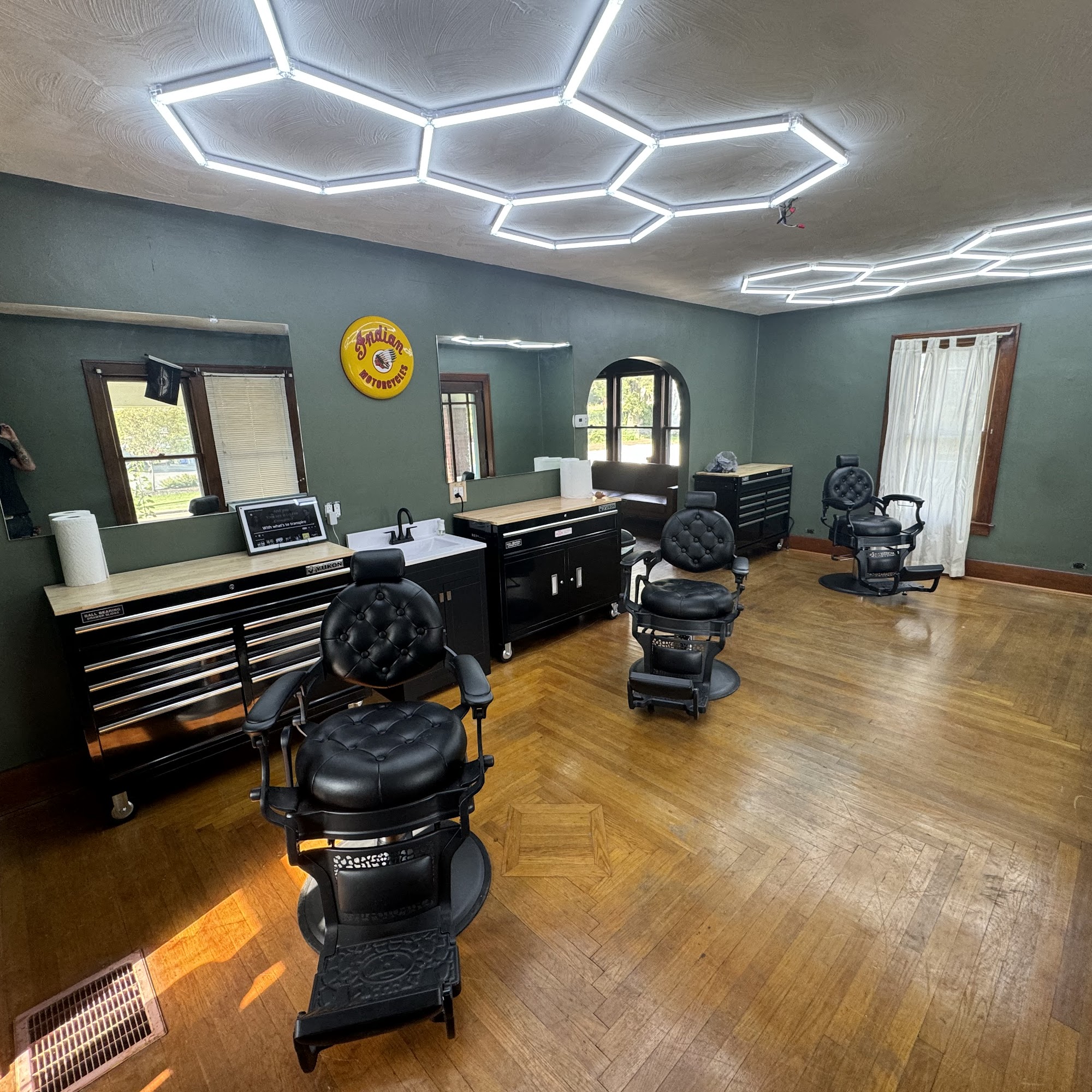 Five Points Barber and Beauty