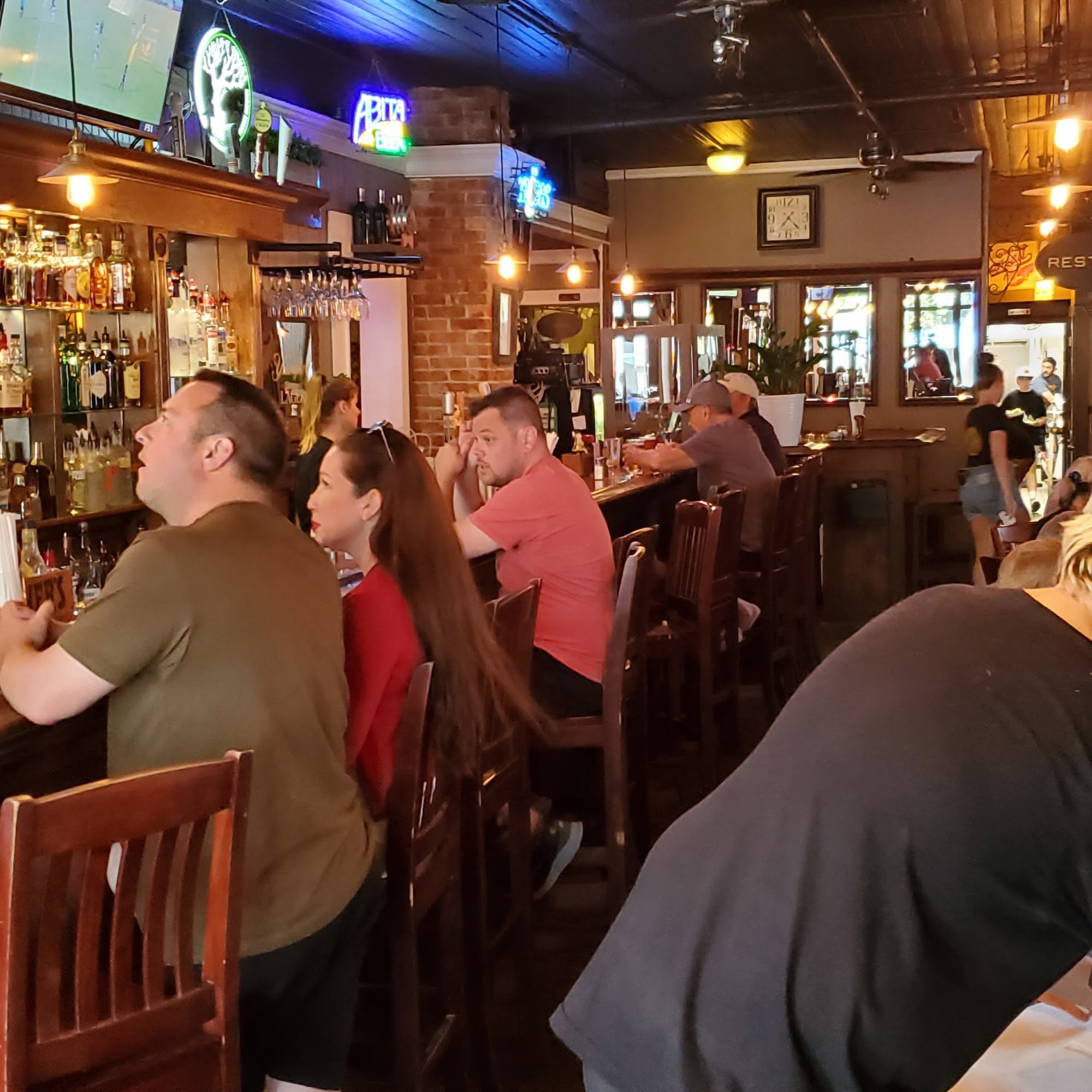 Broadway Pub Granville