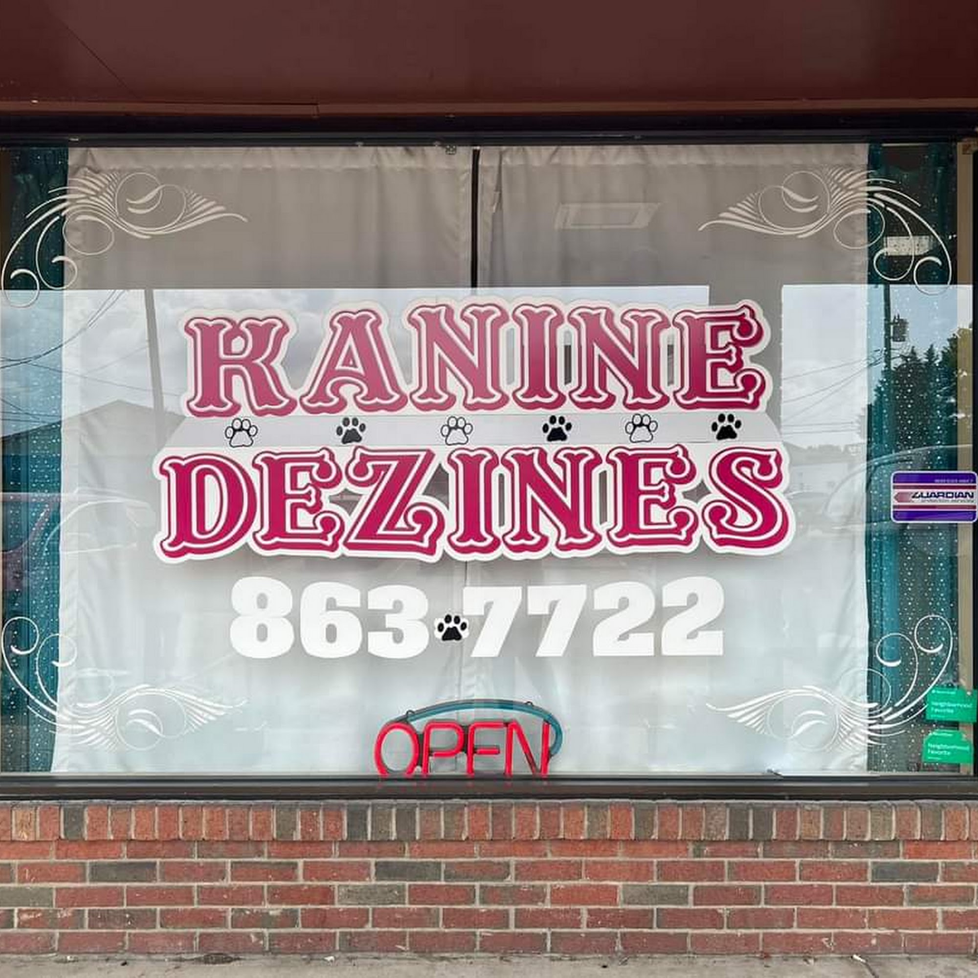 Kanine Dezines Hamilton