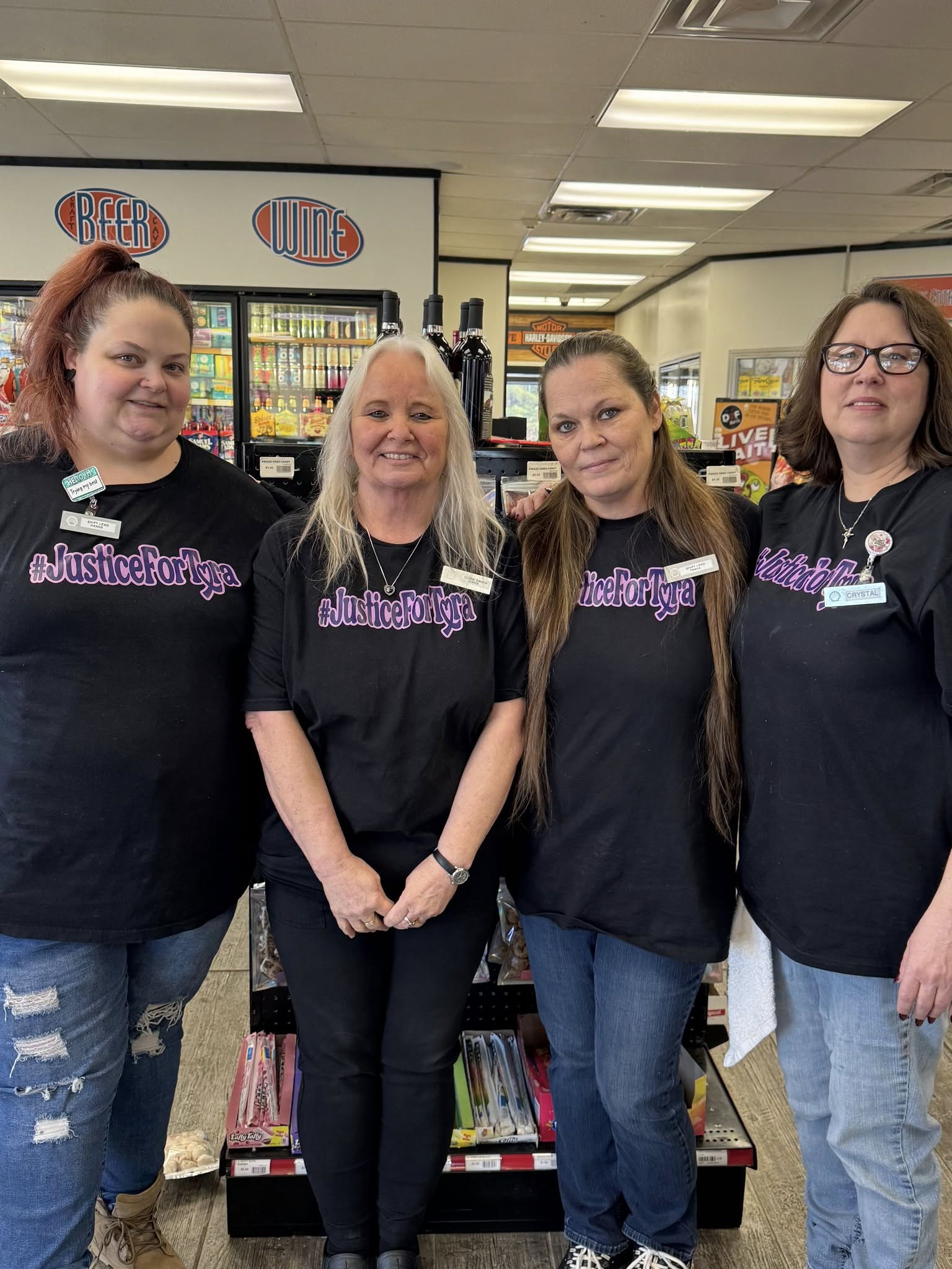 Mom's All American Pizza