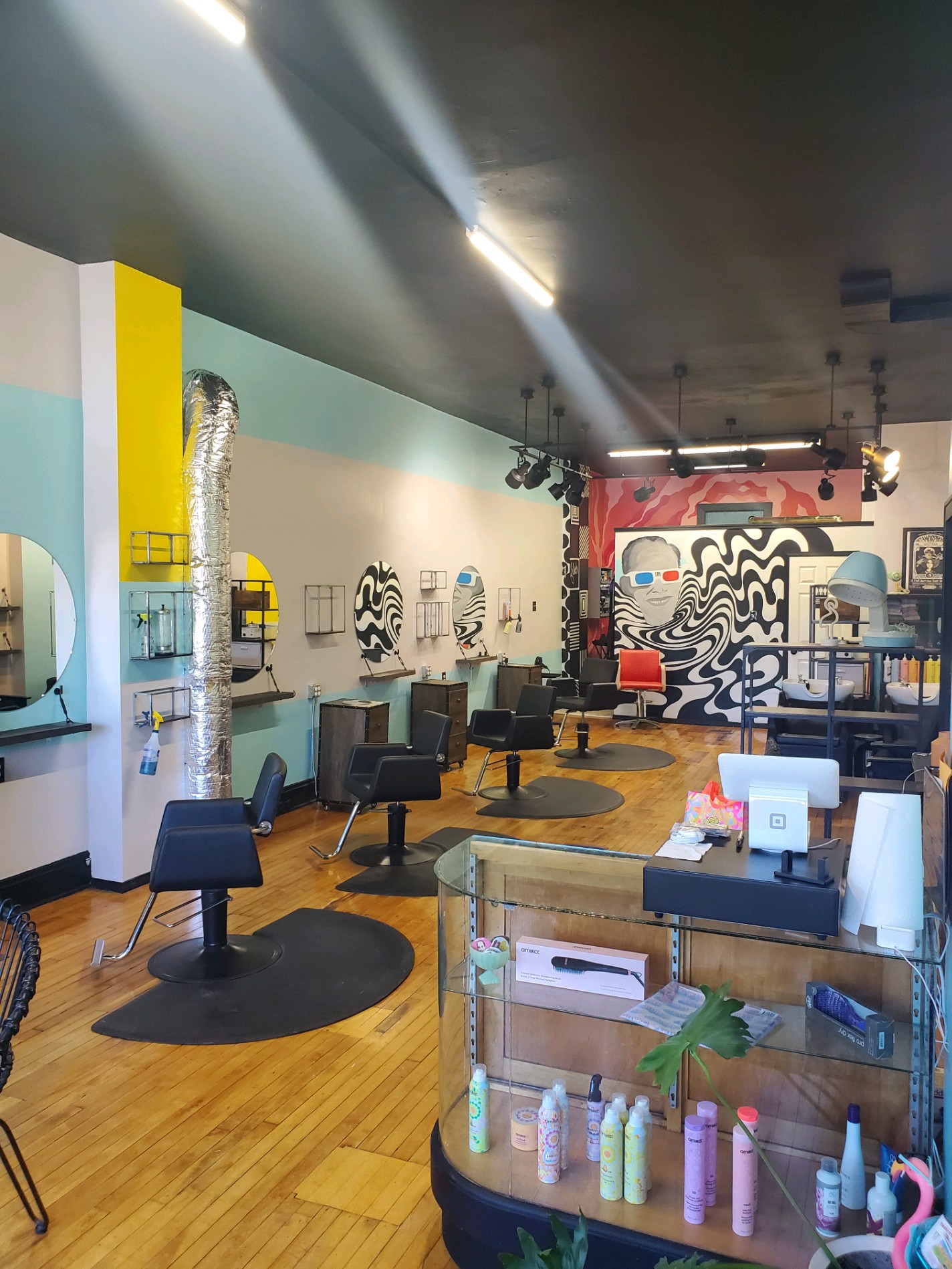 dreamland a filthy hair salon 15314 Detroit Ave Suite 103, Lakewood Ohio 44107