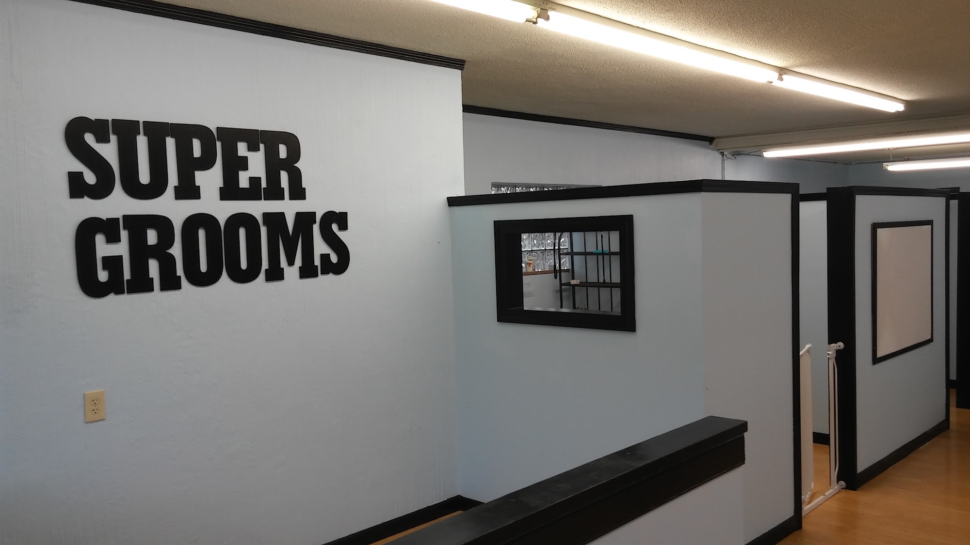 SUPER GROOMS Lancaster