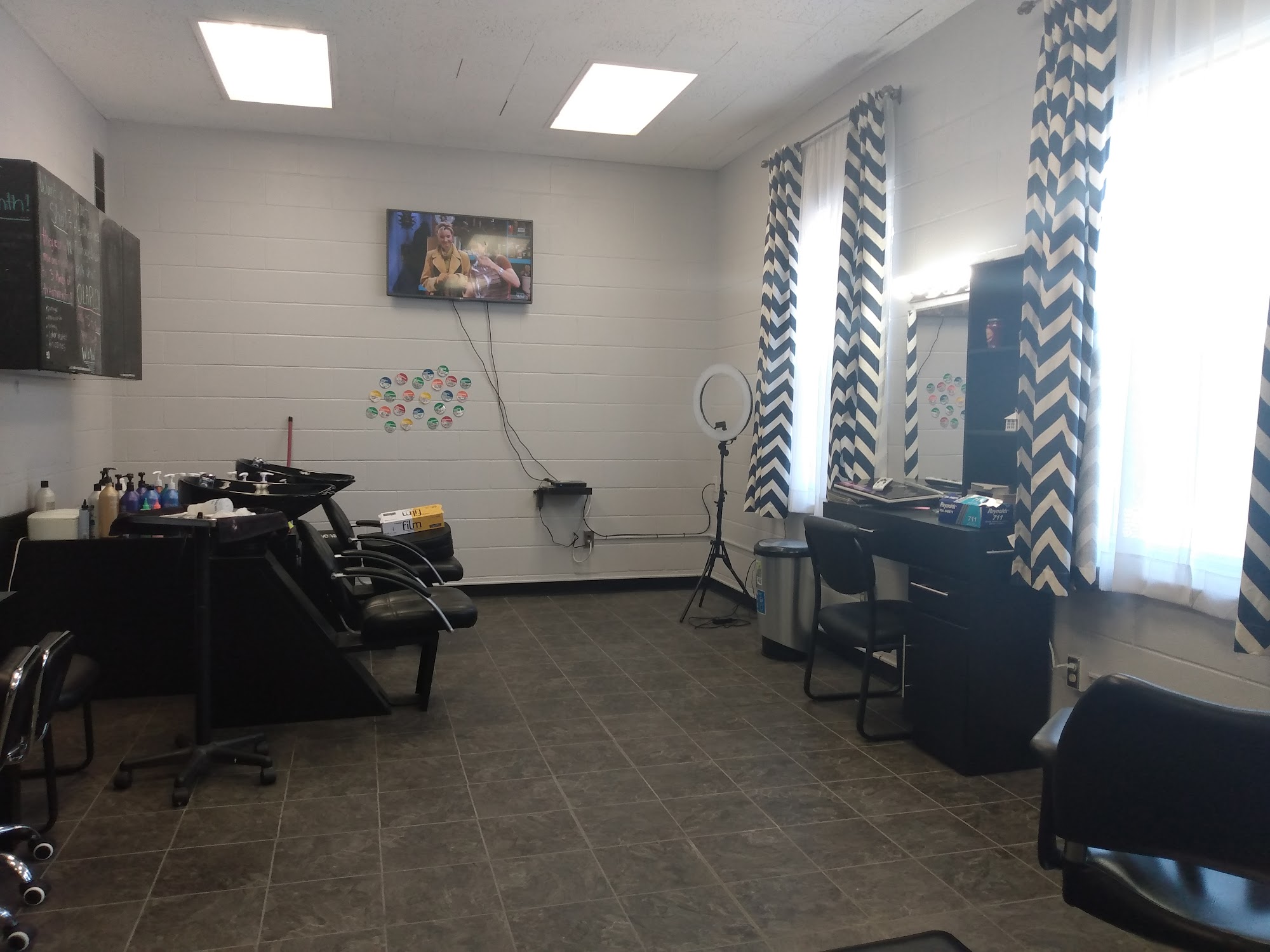 Bello Salon 114 East St, Liberty Center Ohio 43532