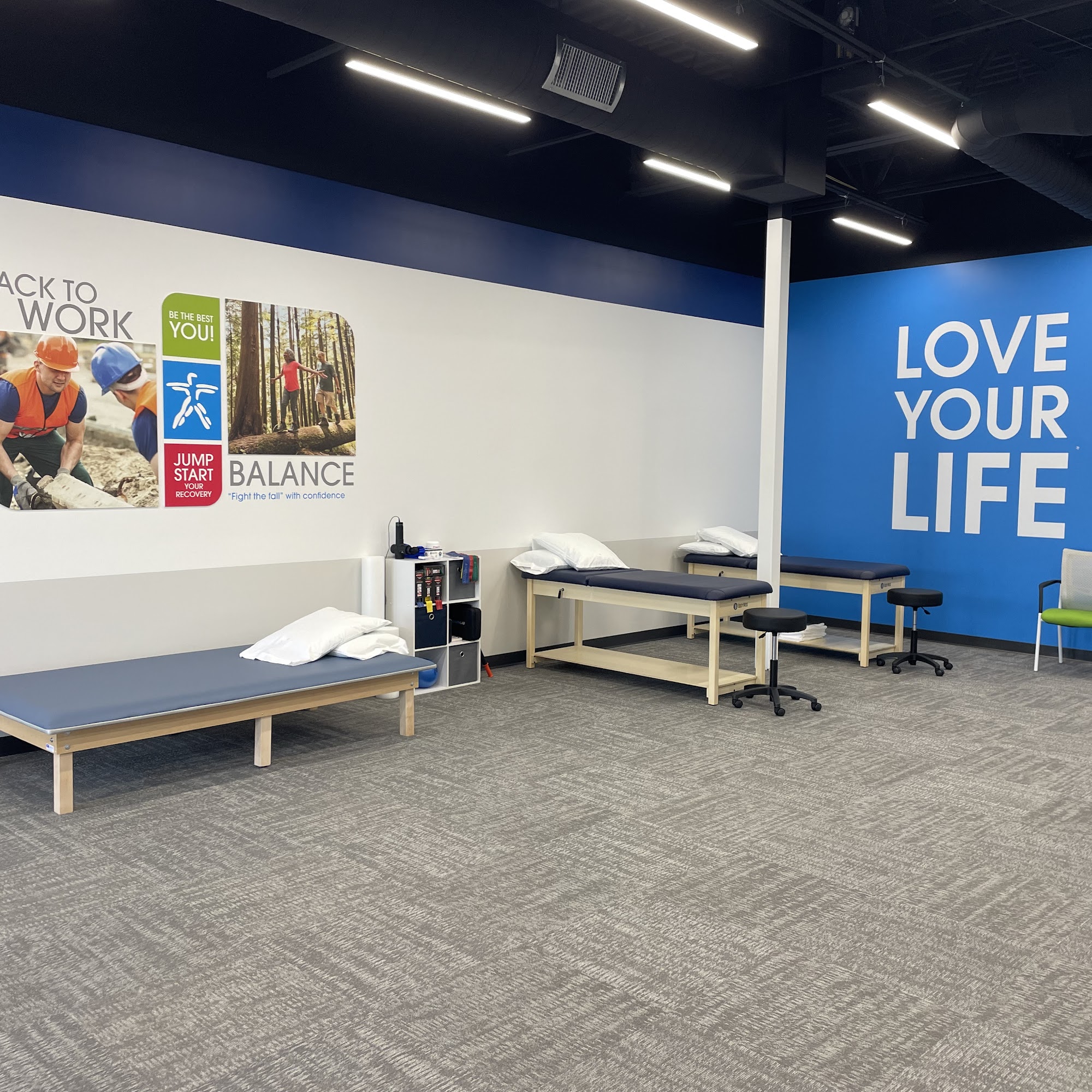 FYZICAL Therapy and Balance Centers Liberty