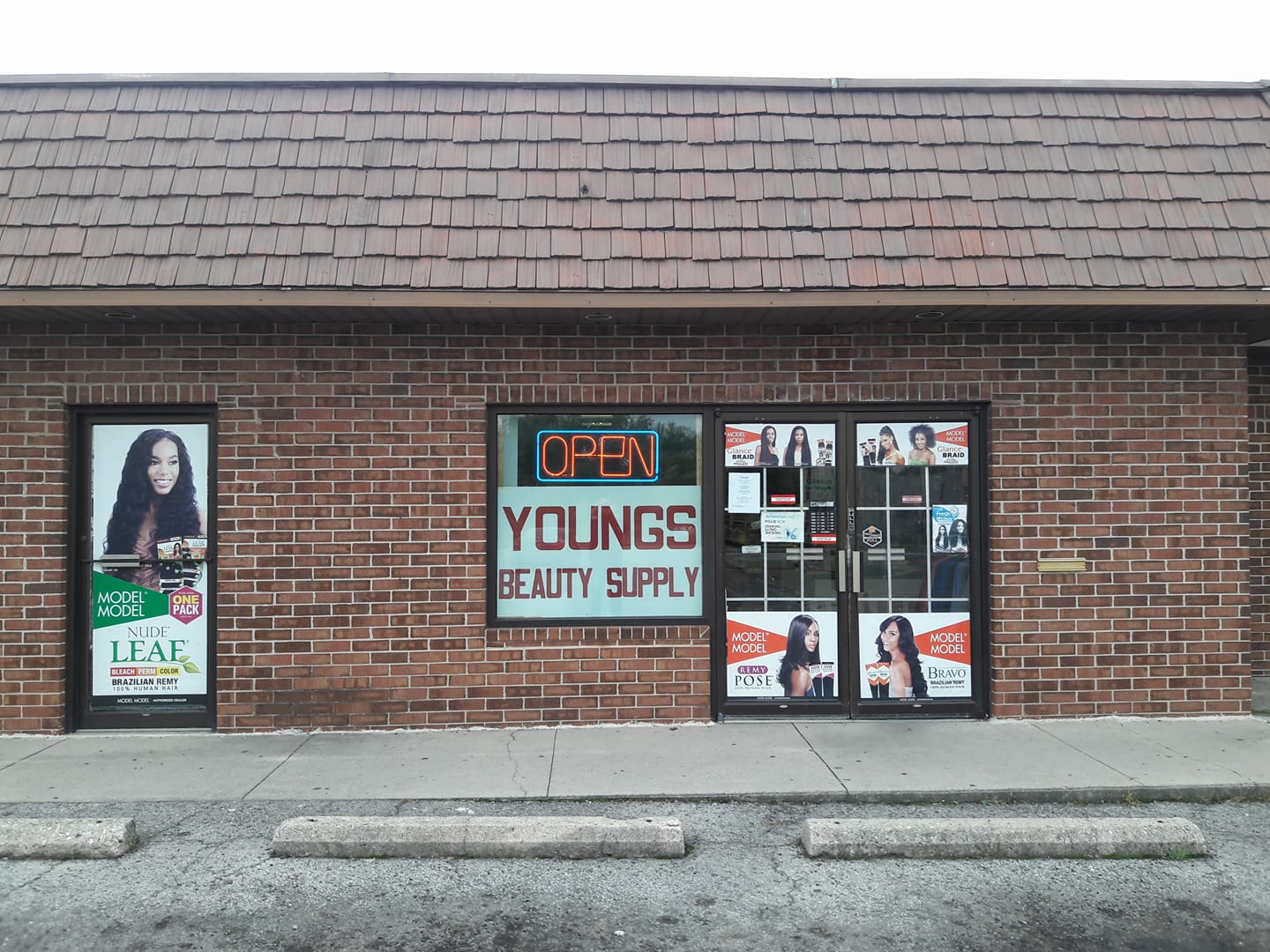 YOUNG'S BEAUTY SUPPLY Lima