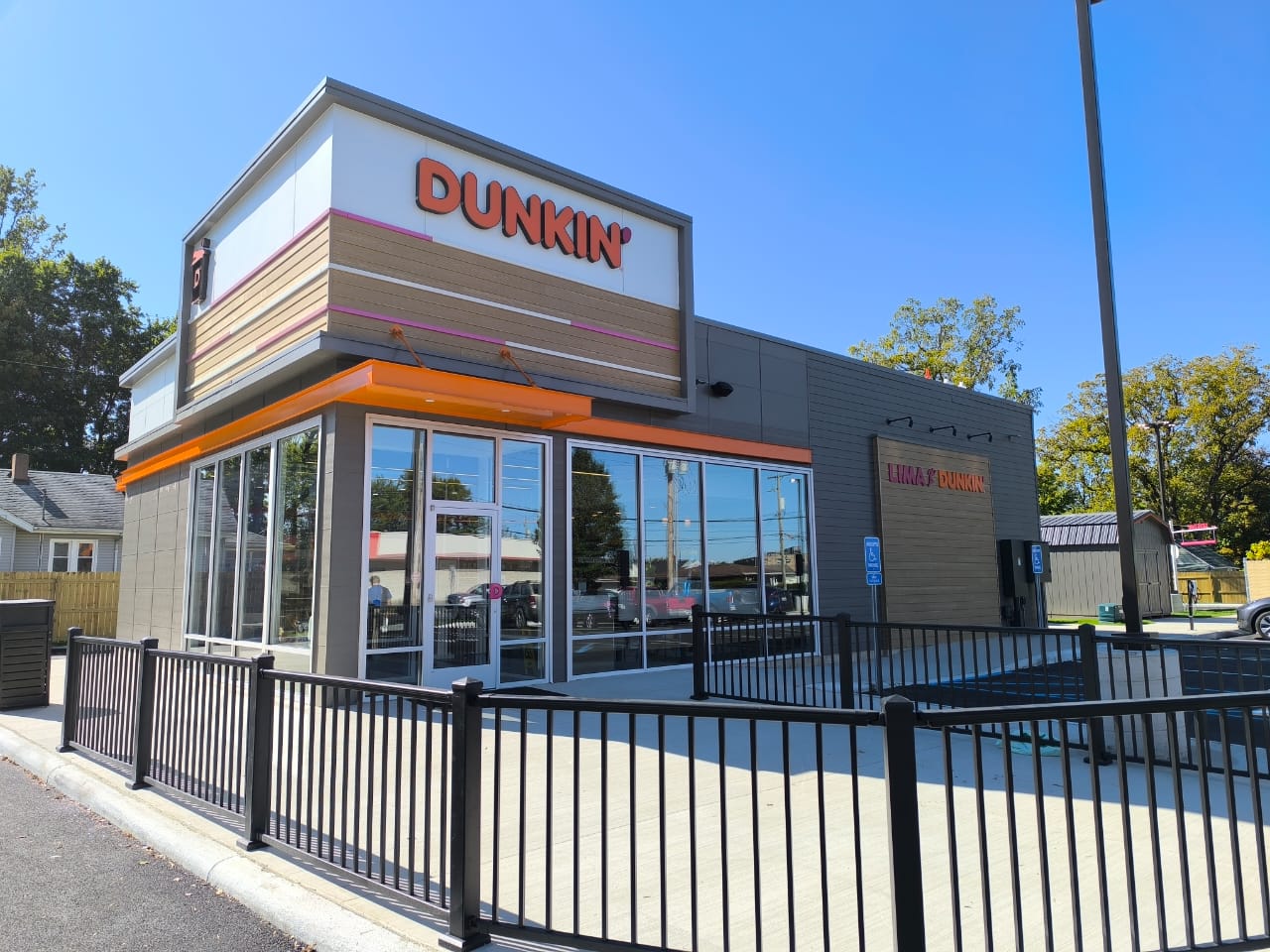 Dunkin' 1122 Bellefontaine Ave, Lima, OH 45804