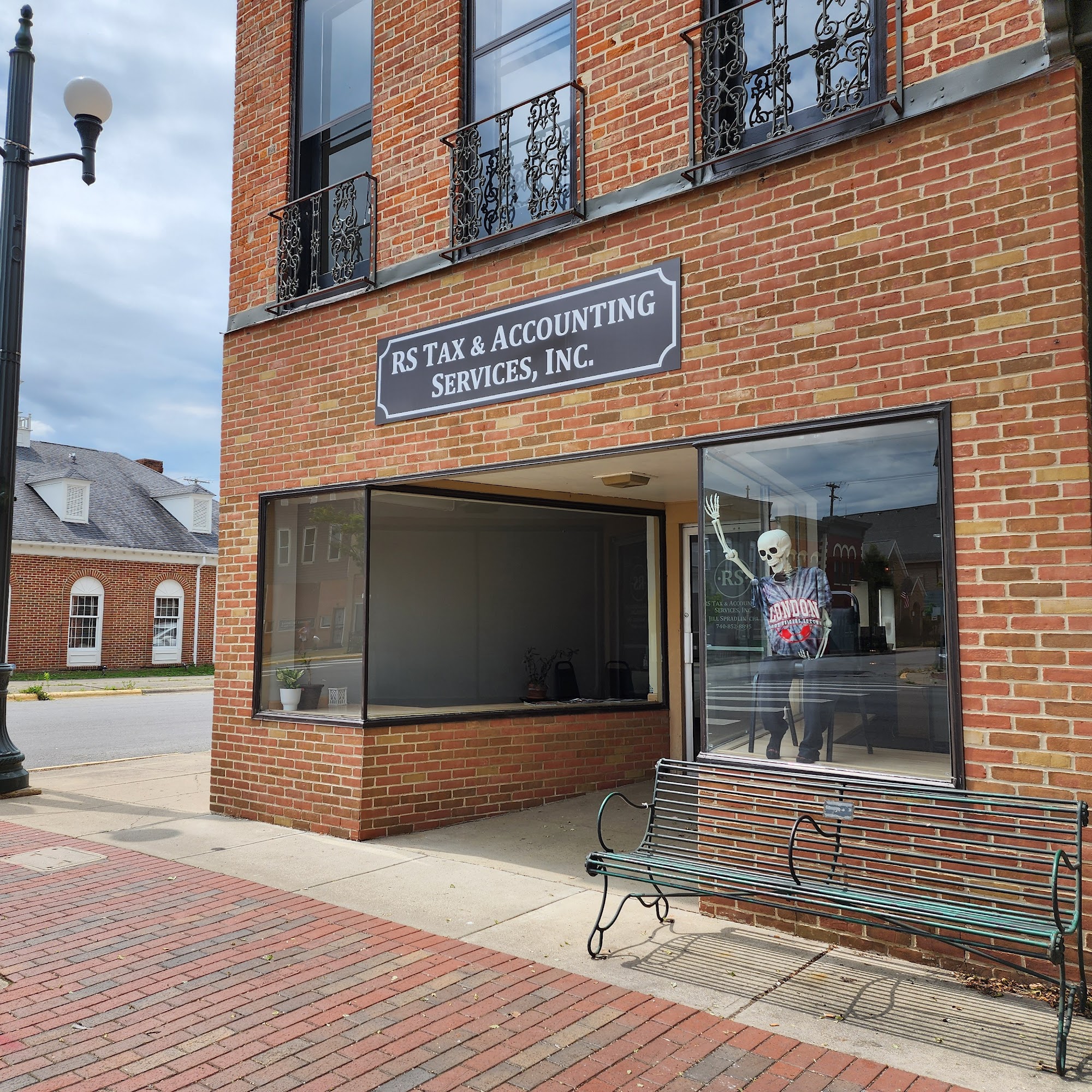 RS Tax & Accounting Formerly Madison Financial Services Inc 27 S Main St, London Ohio 43140