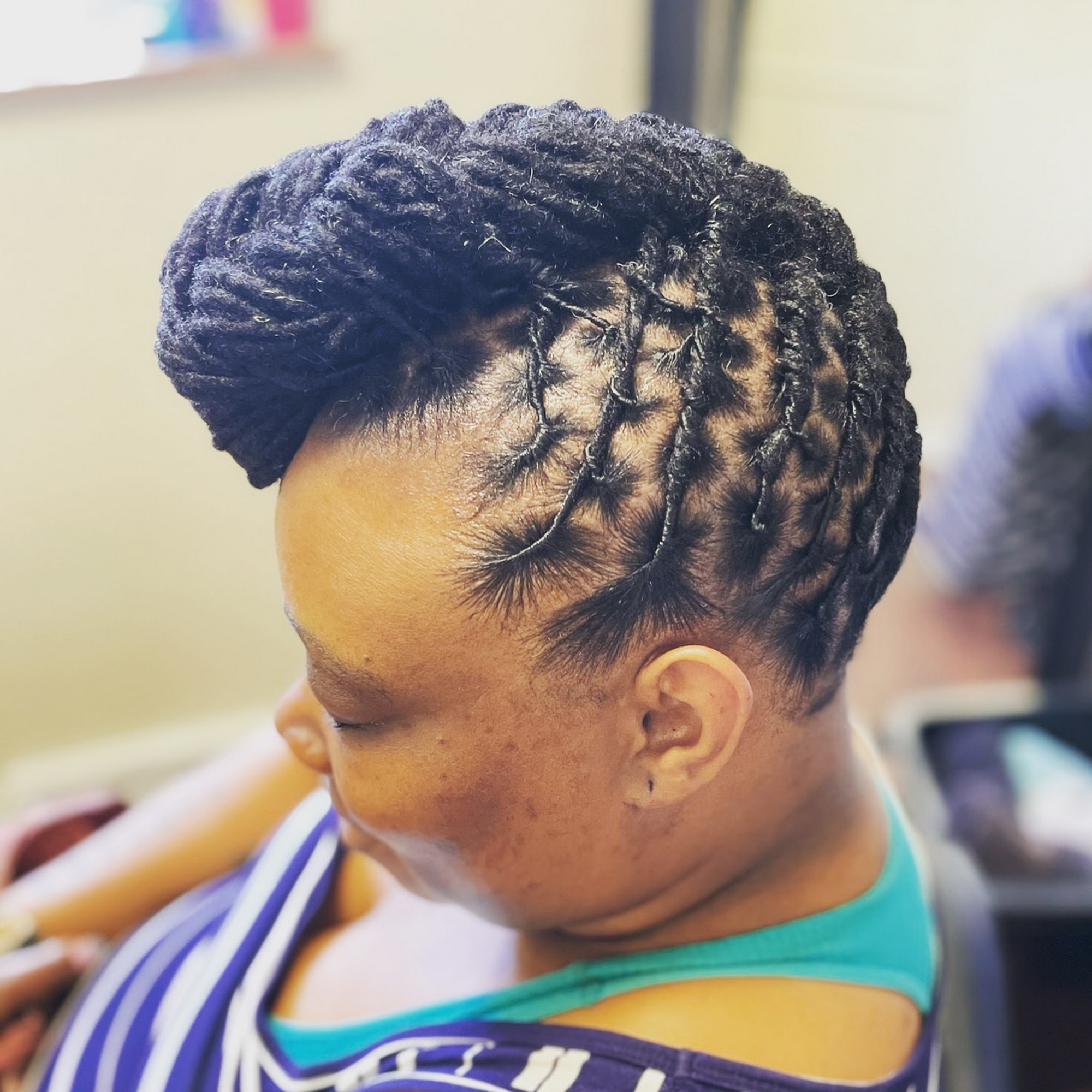 Hello Gorgeous Salon& Spa 5395 Mayfield Rd, Lyndhurst Ohio 44124