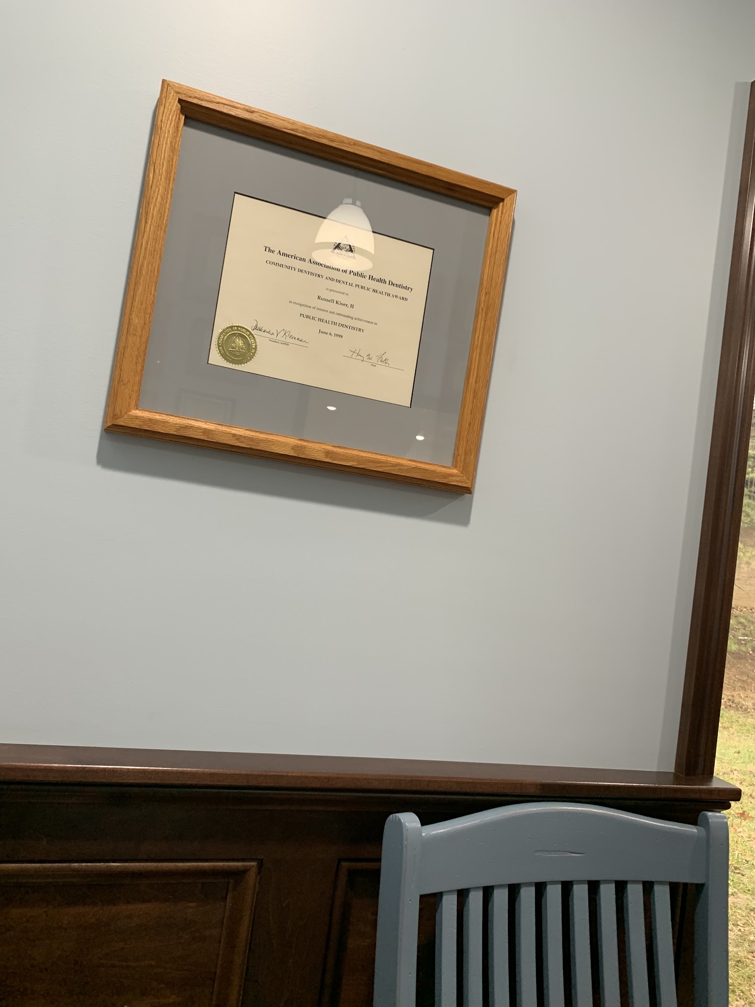 Dr. Russell Kiser DDS