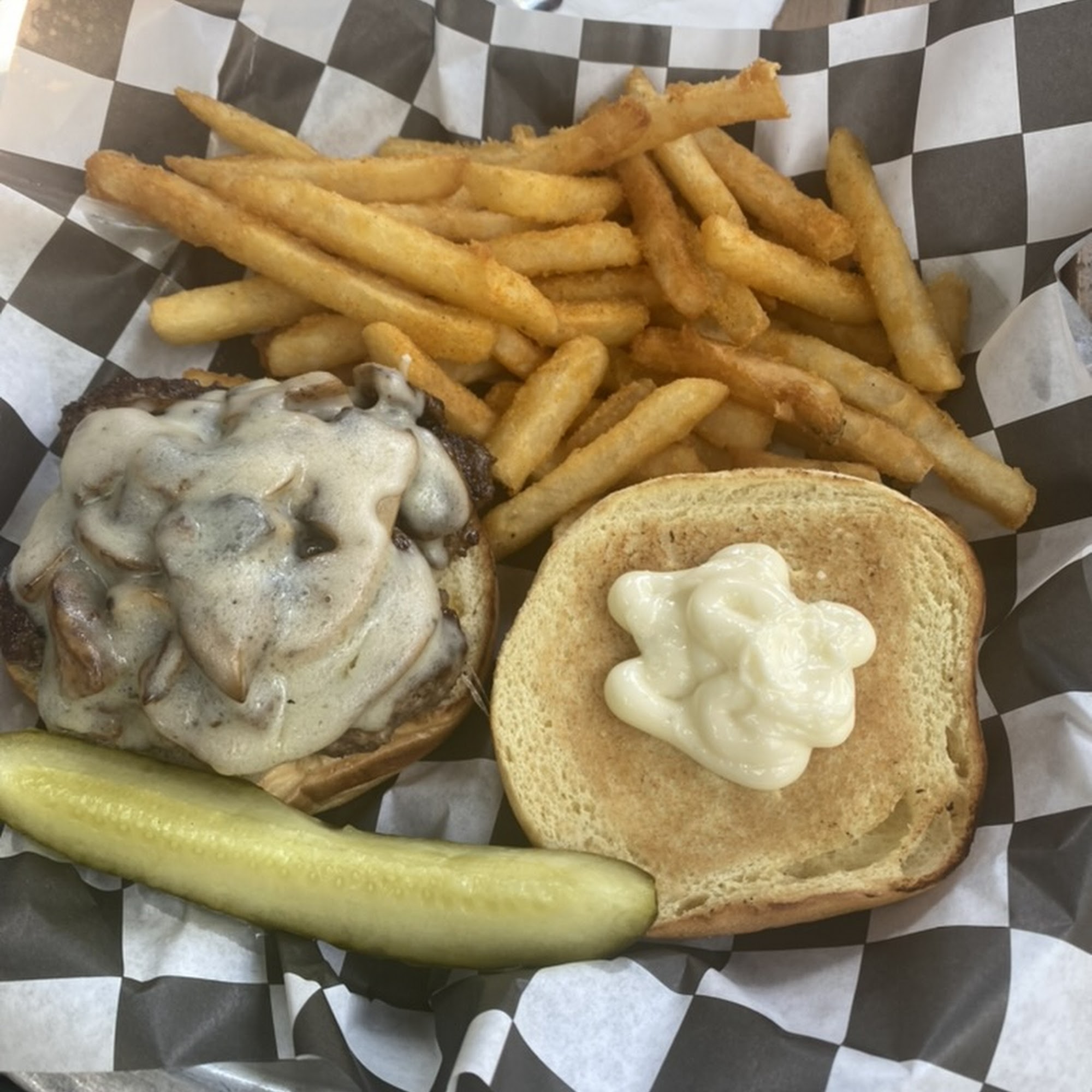 Dale's Bar & Grill Maumee