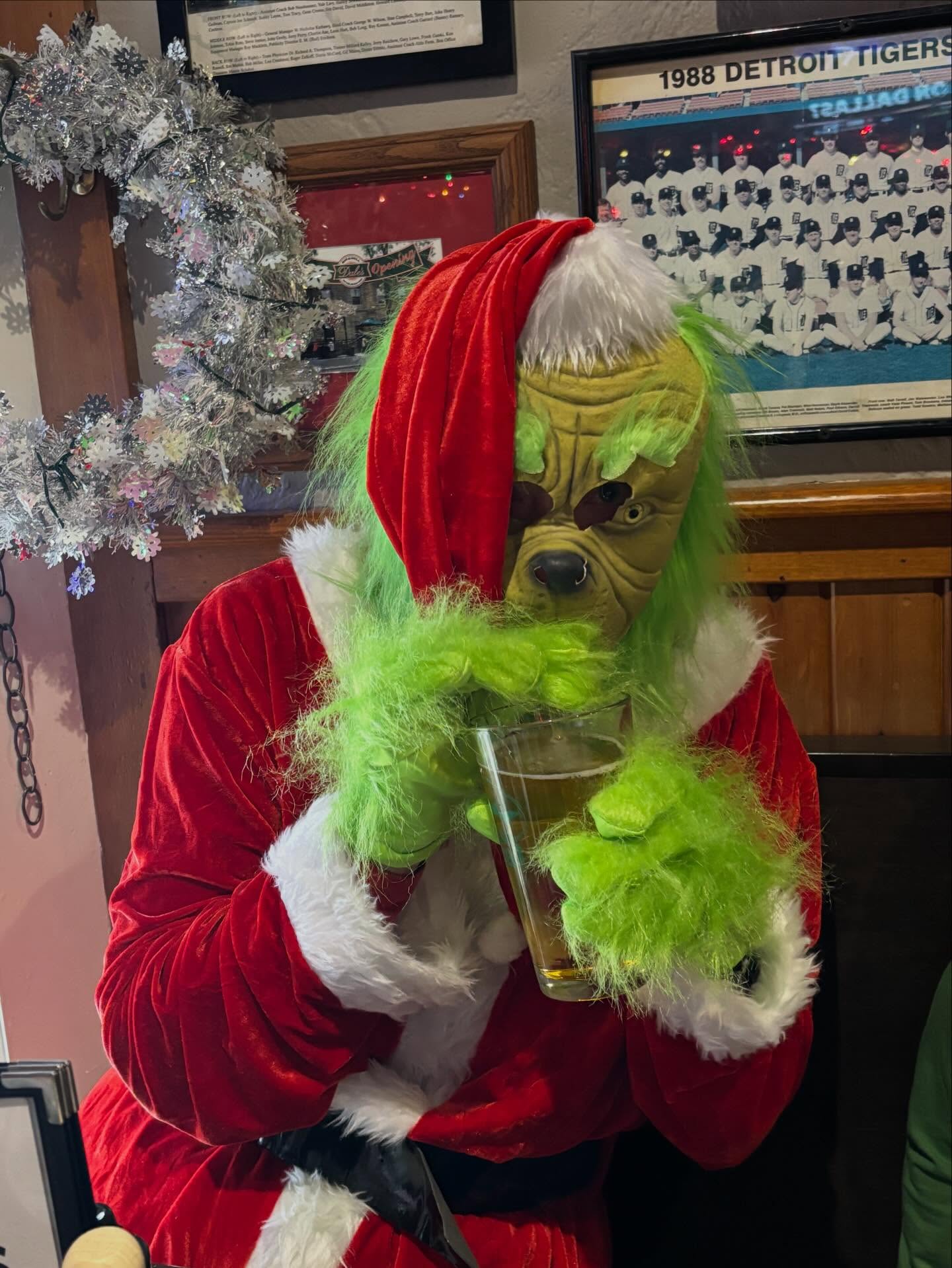 Dale's Bar & Grill Maumee