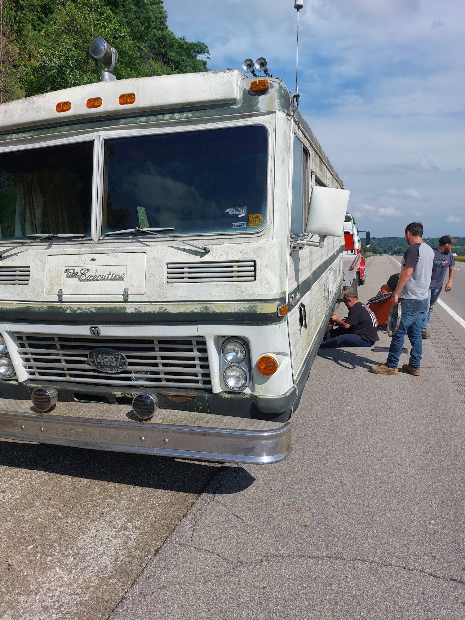 McDonald's Towing & Garage llc