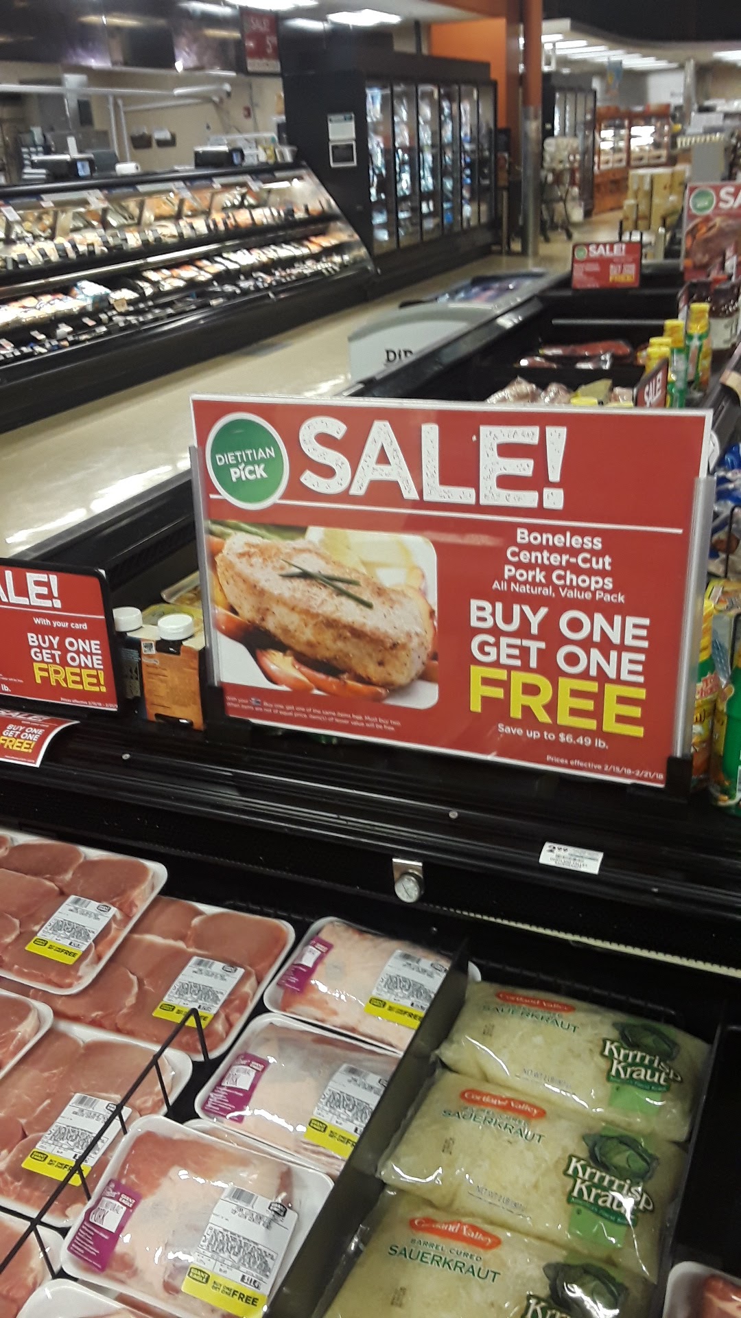 GIANT EAGLE SUPERMARKET - North Court Plaza Shopping Center, 870 N