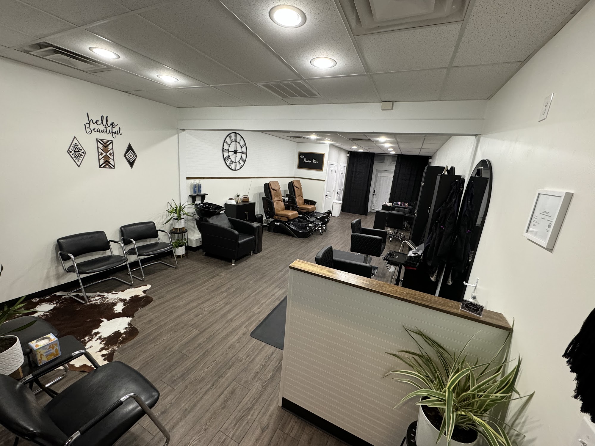 The Beauty Port 12478 Lancaster St, Millersport Ohio 43046