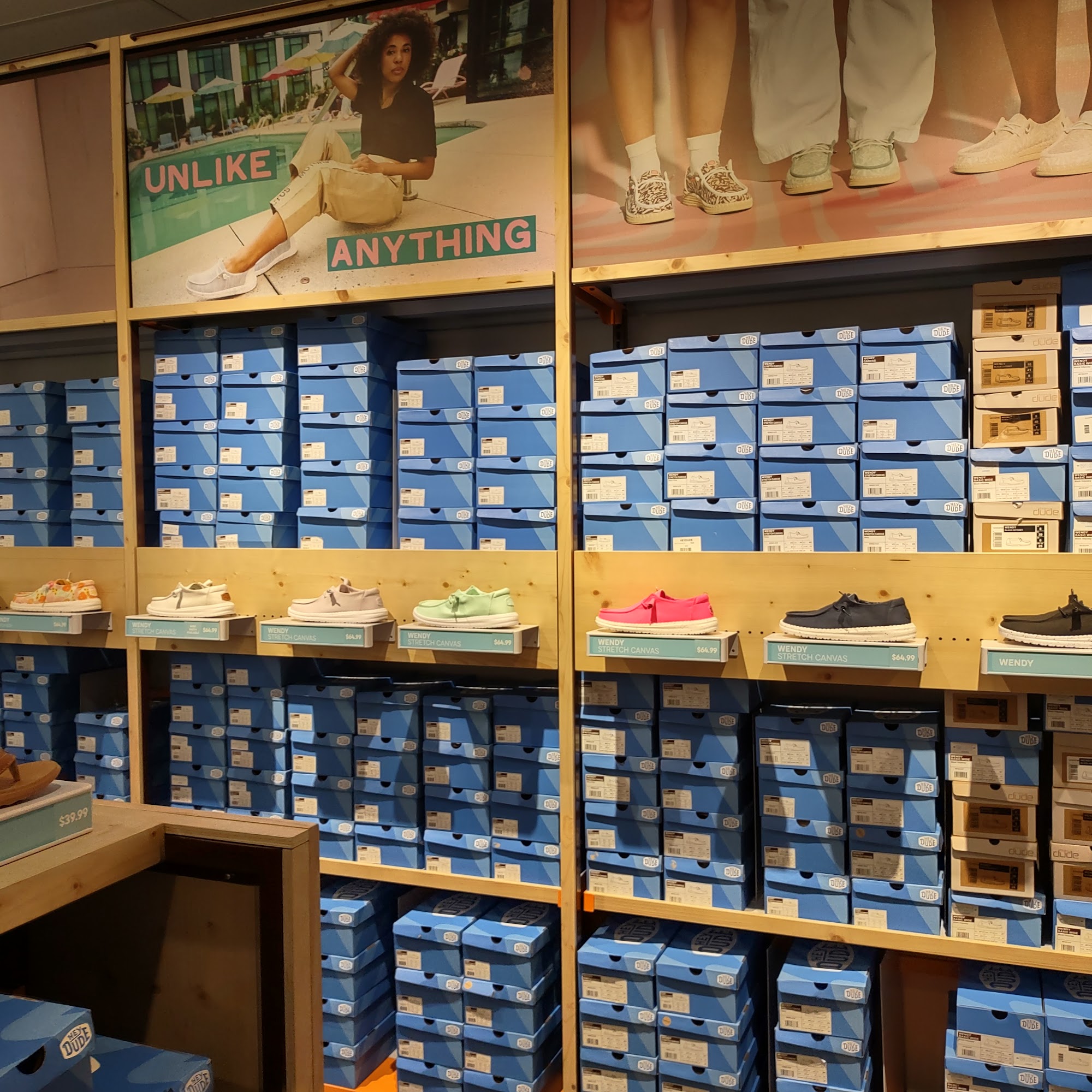 Hey Dude at Cincinnati Premium Outlets Monroe