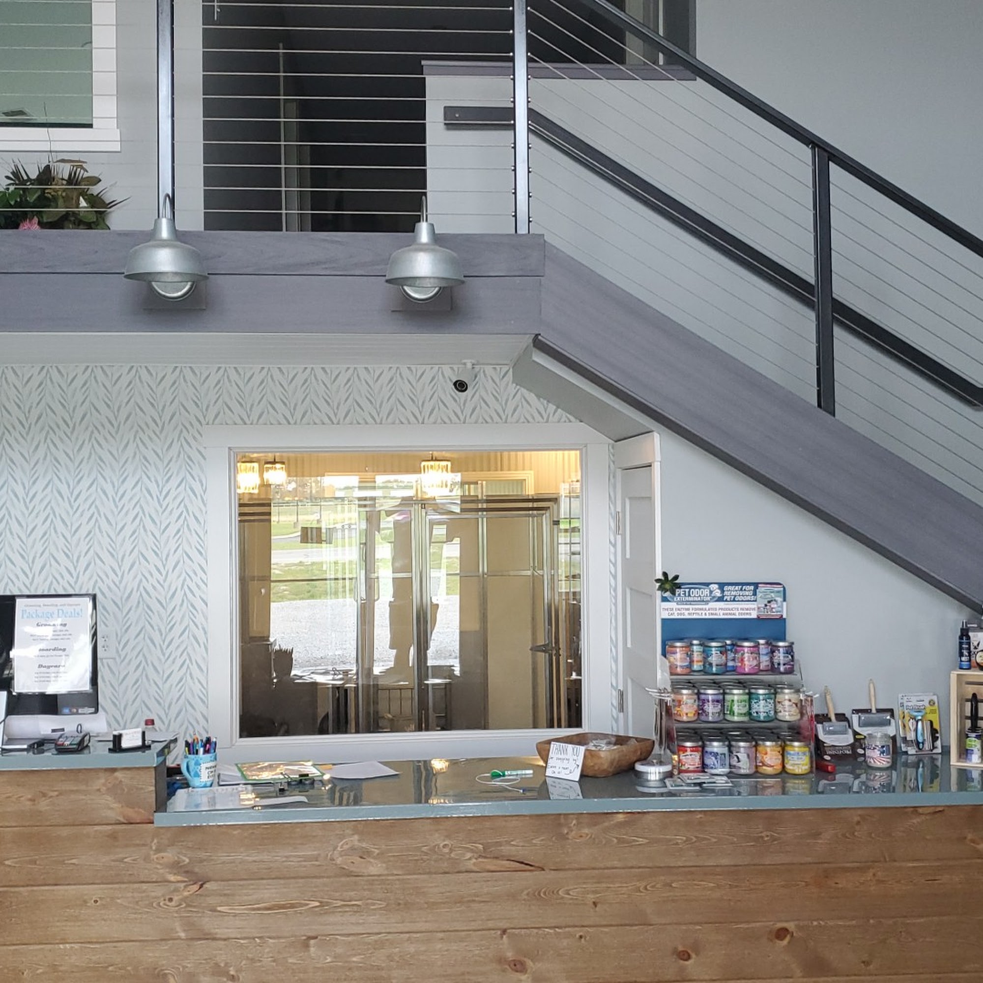 Jowls and Meows Mt. Orab Mount Orab