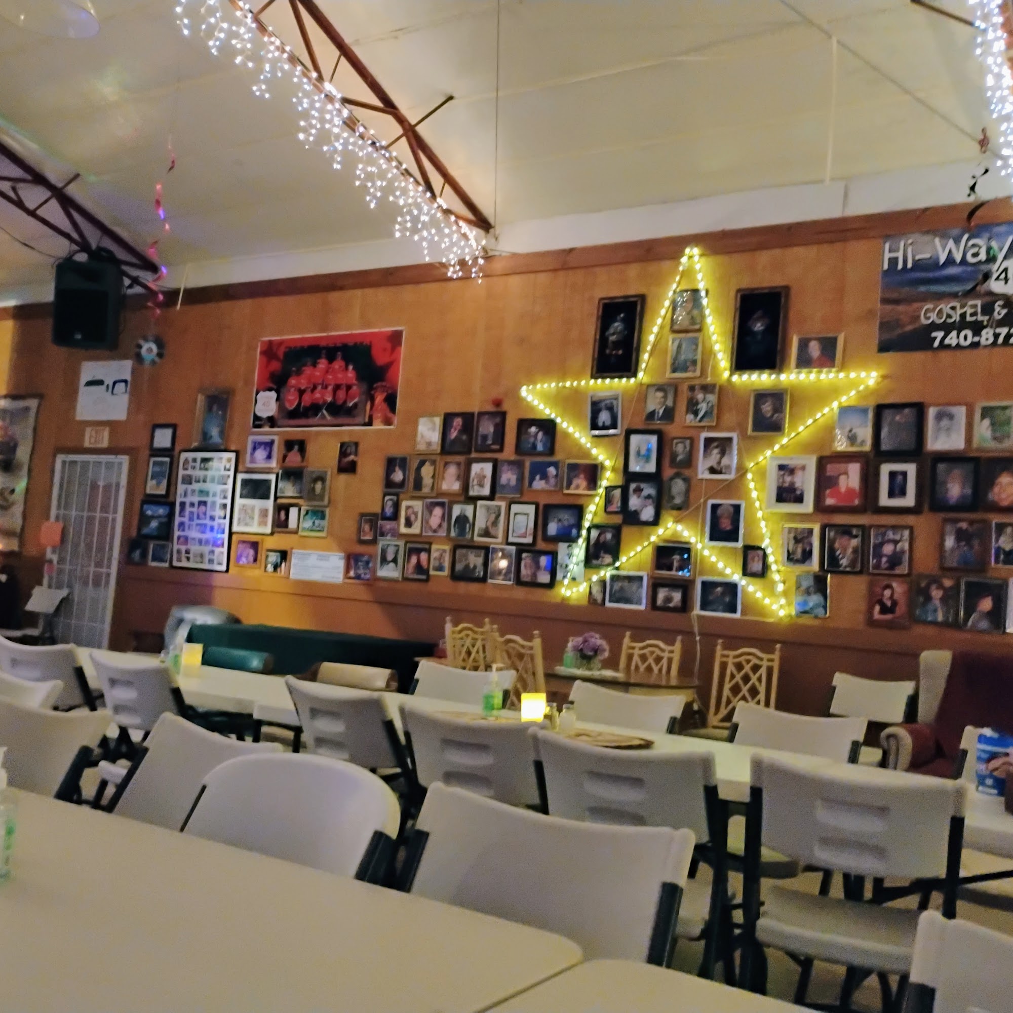 Highway 40 Karaoke Barn