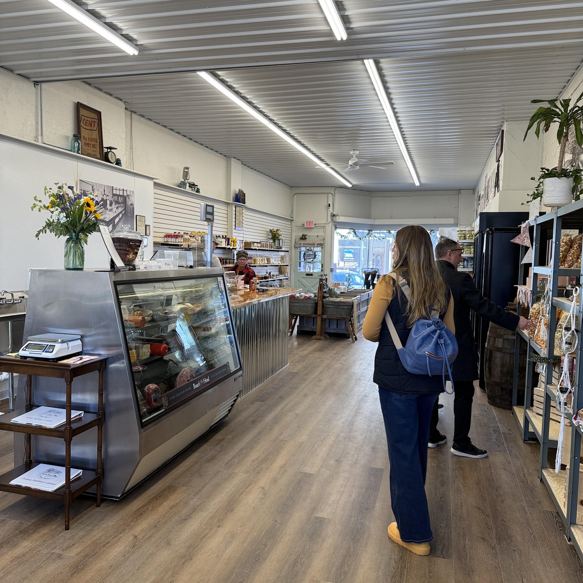 Bailey's Farm Market 16 S Main St, Oberlin