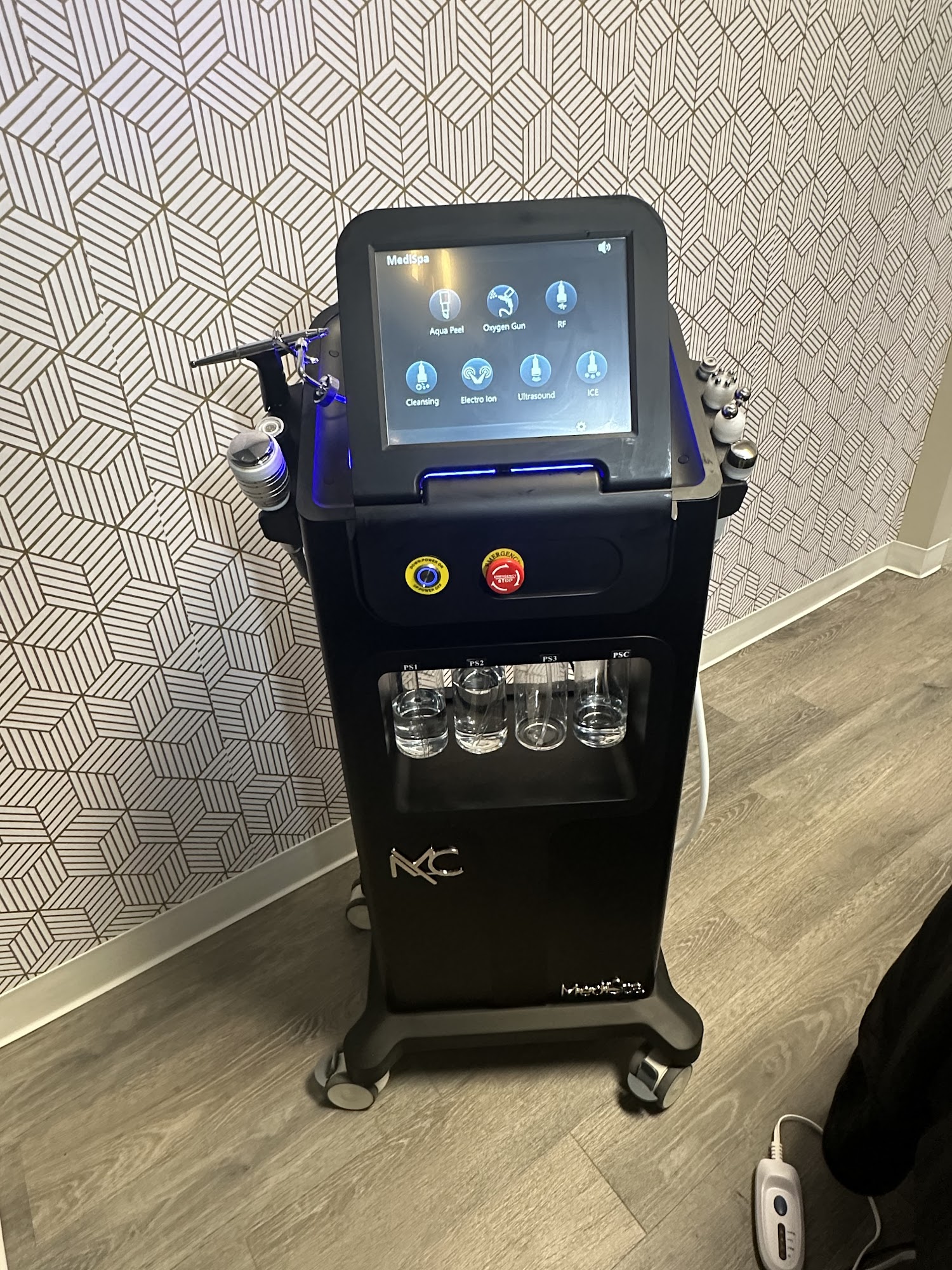 Revive Wellness and Beauty