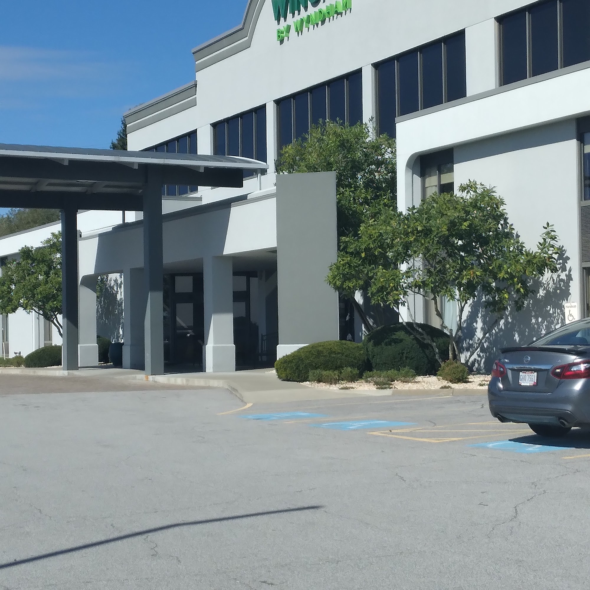 Undo's West Saint Clairsville