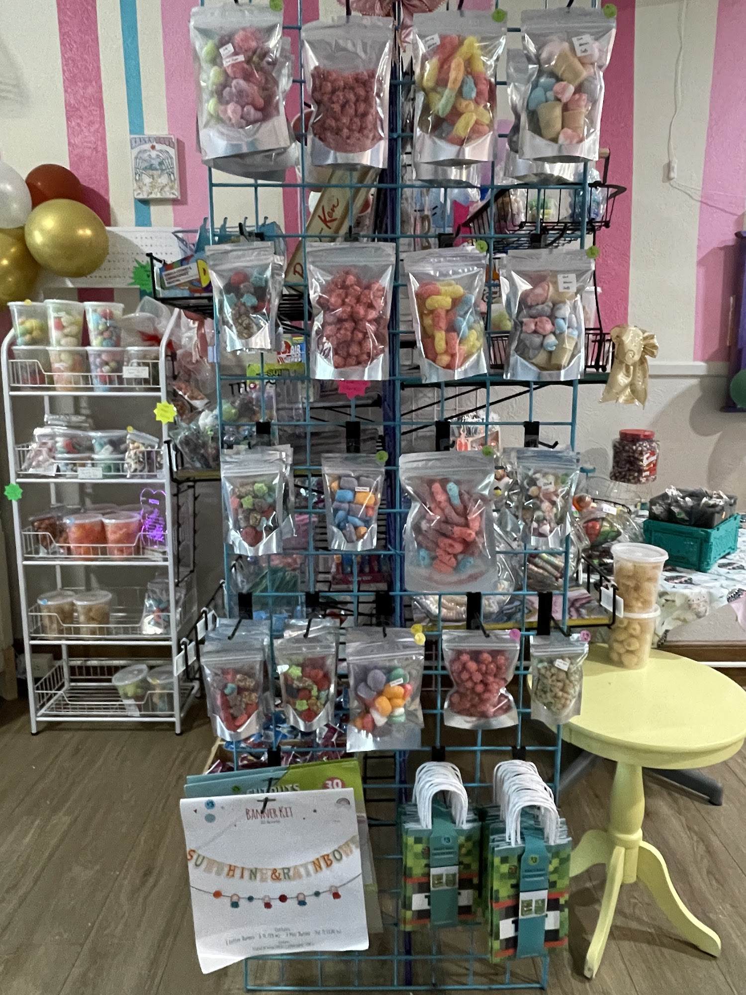 Luna Belle's Sweet Shoppe Saint Paris