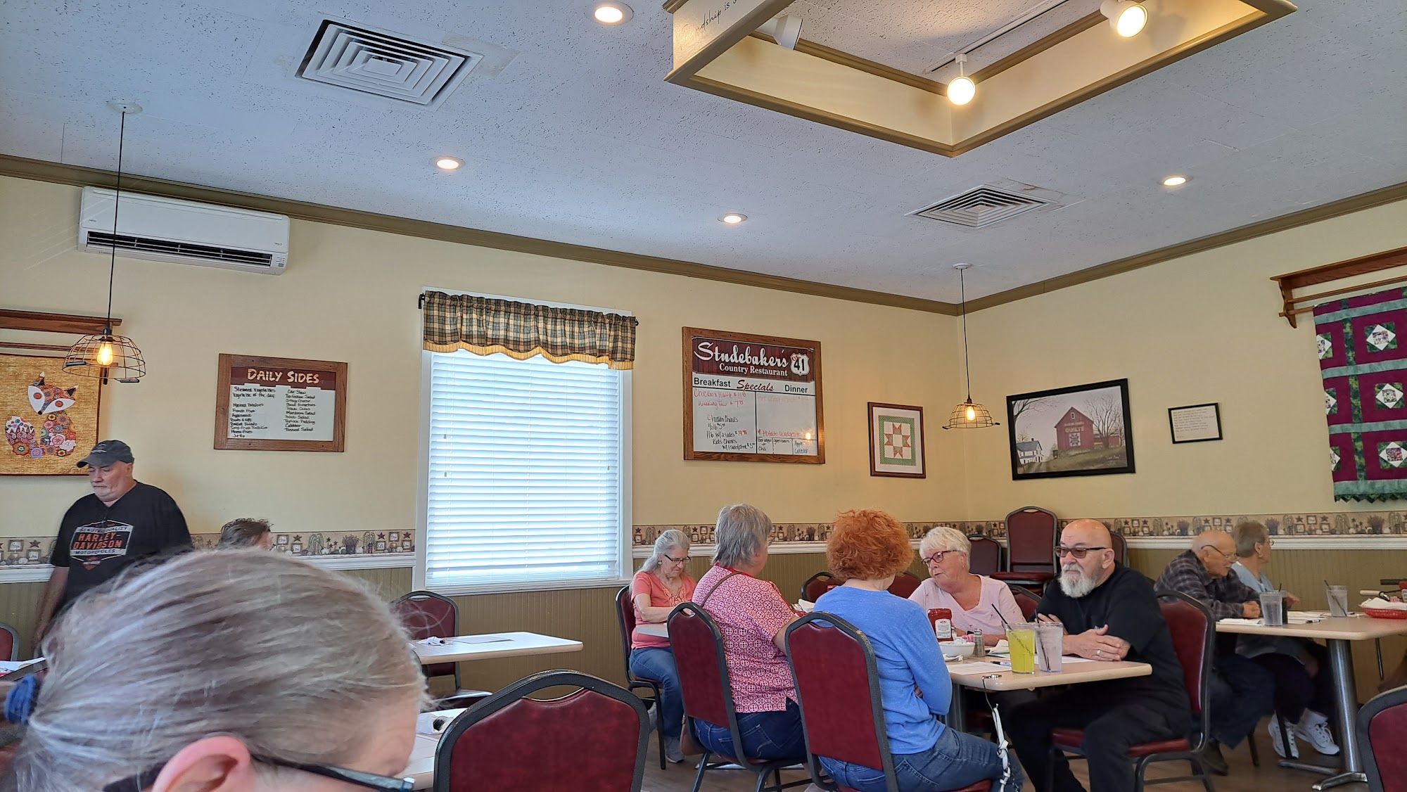 Studebaker's Country Restaurant on 41 Springfield