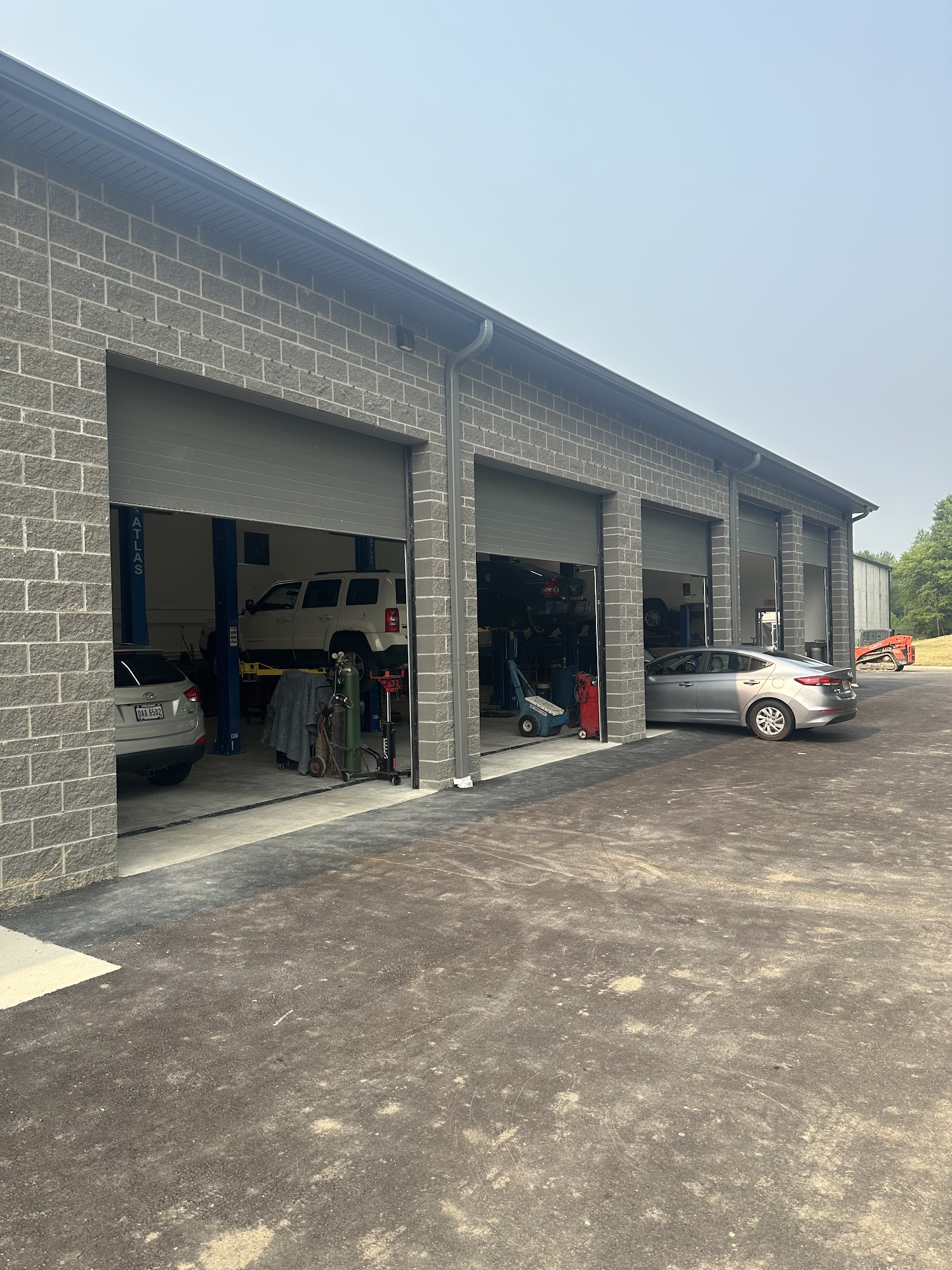 chieffalo's auto repair 18620 Pearl Rd, Strongsville, OH 44136