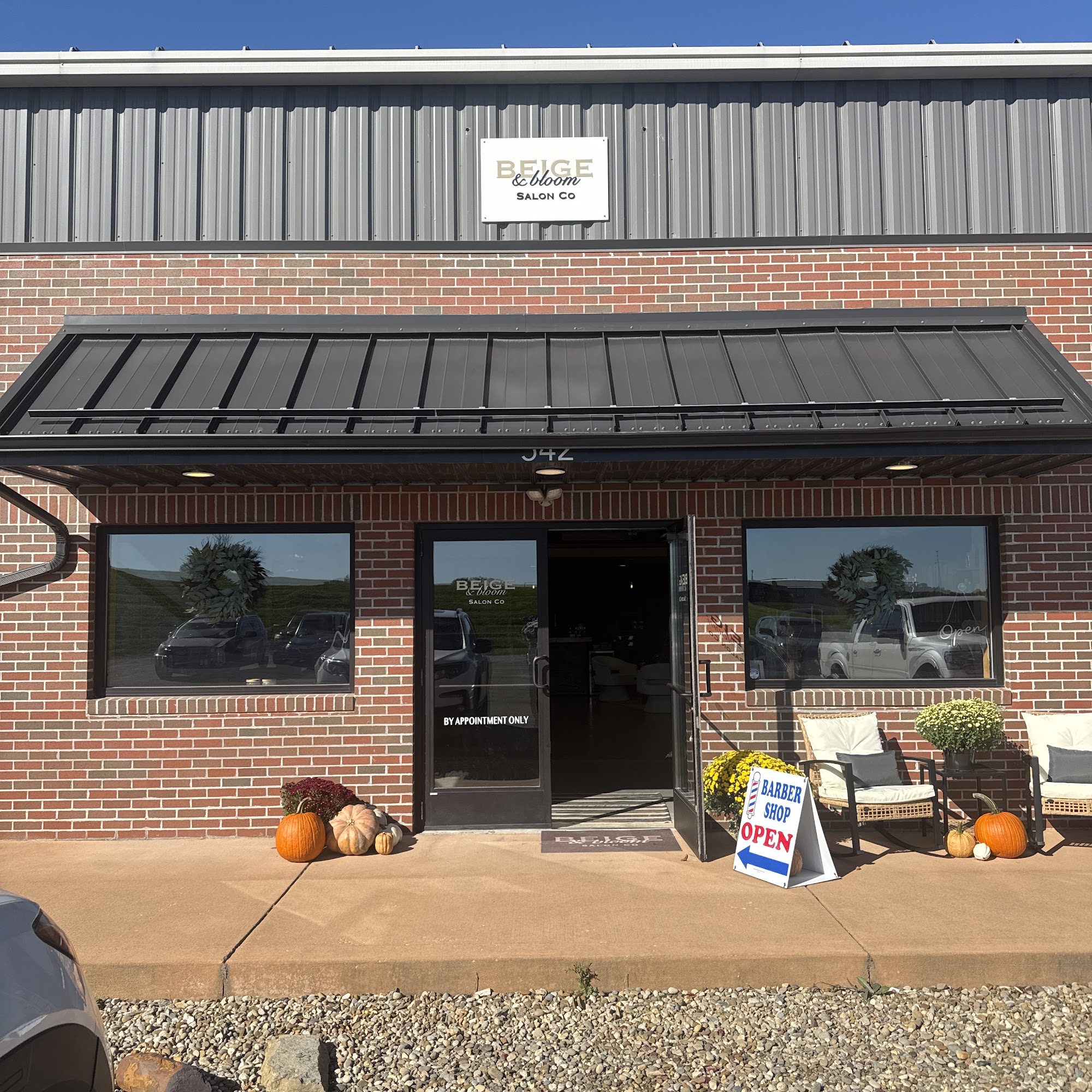 JP Cuts Studio 542 Belden Pkwy, Sugarcreek Ohio 44681