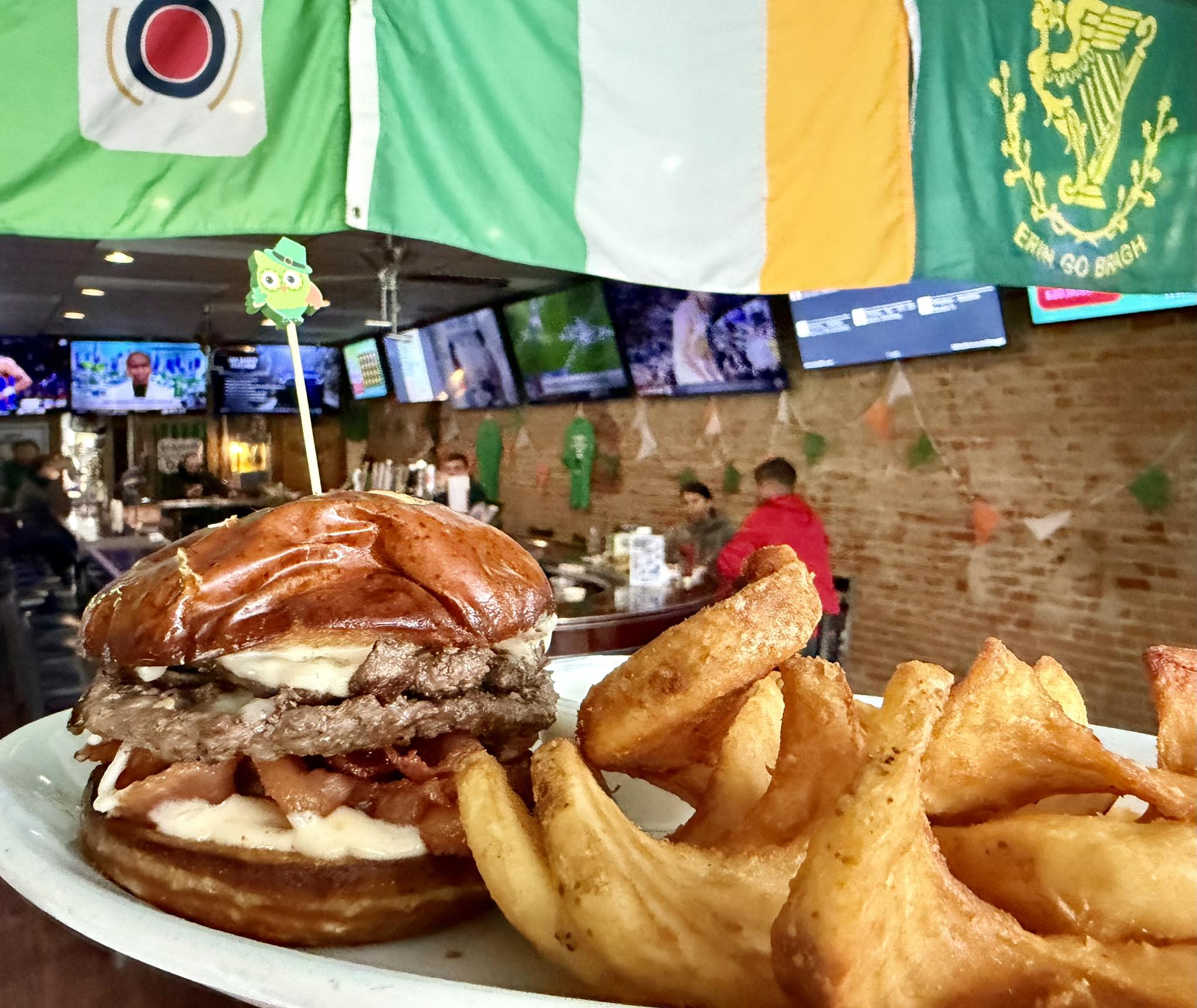 Clover Club Sports Tavern & Eatery Tiffin