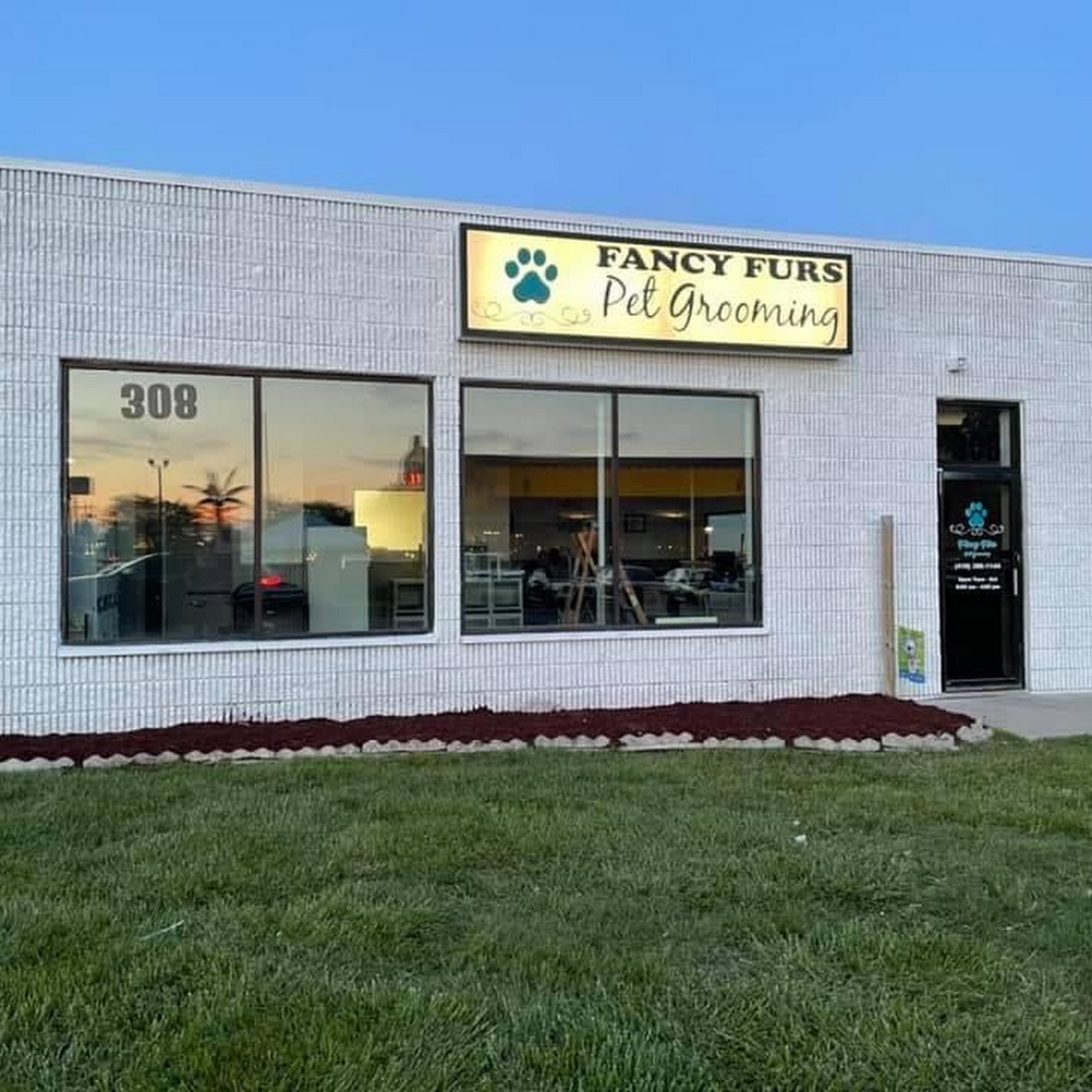 Simply Pet Grooming Toledo