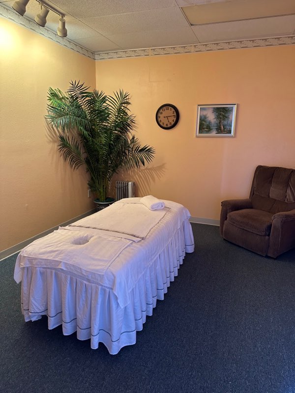 Phoenix Relax Massage 5245 Hill Ave, Toledo Ohio 43615