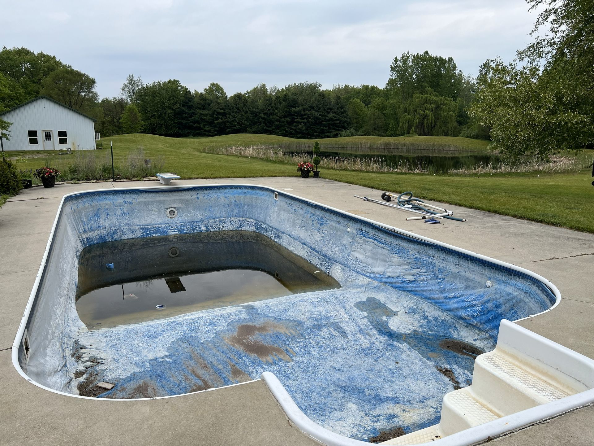 Perfect Ten Pools 5054 Ford Ave, Toledo Ohio 43612