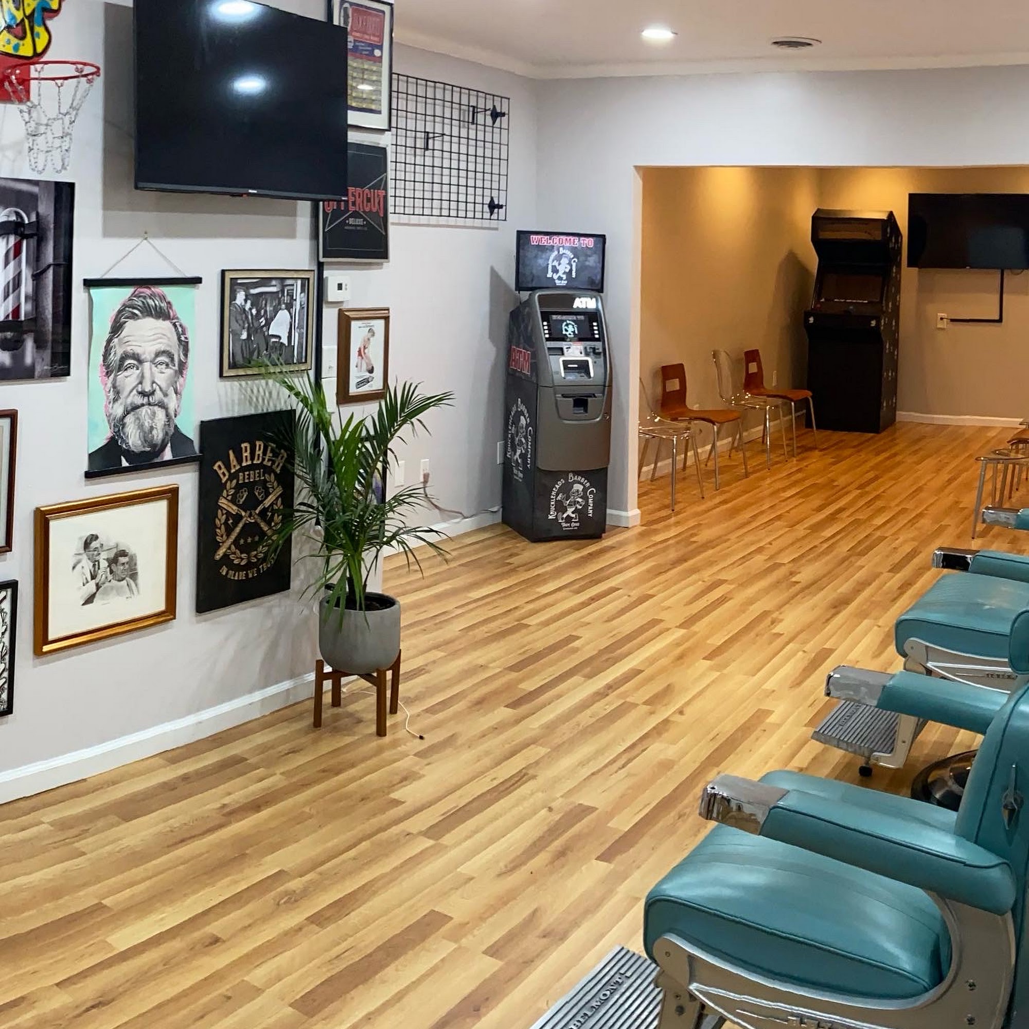 Knuckleheads Barber Company