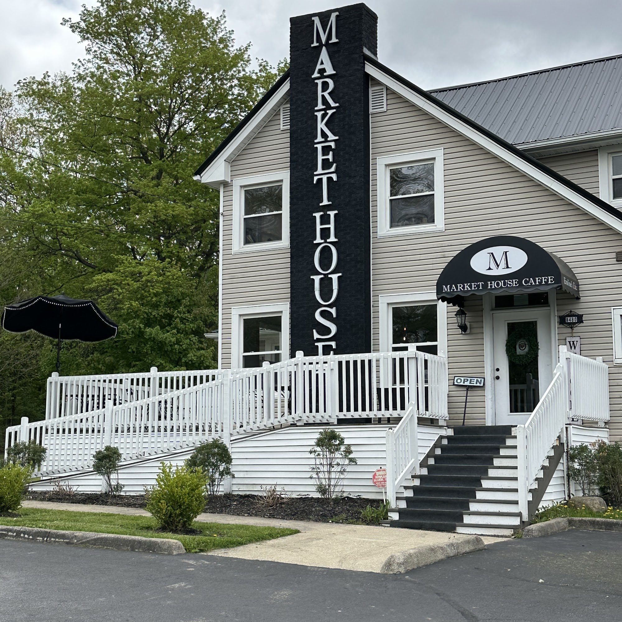 Market House Caffe Warren