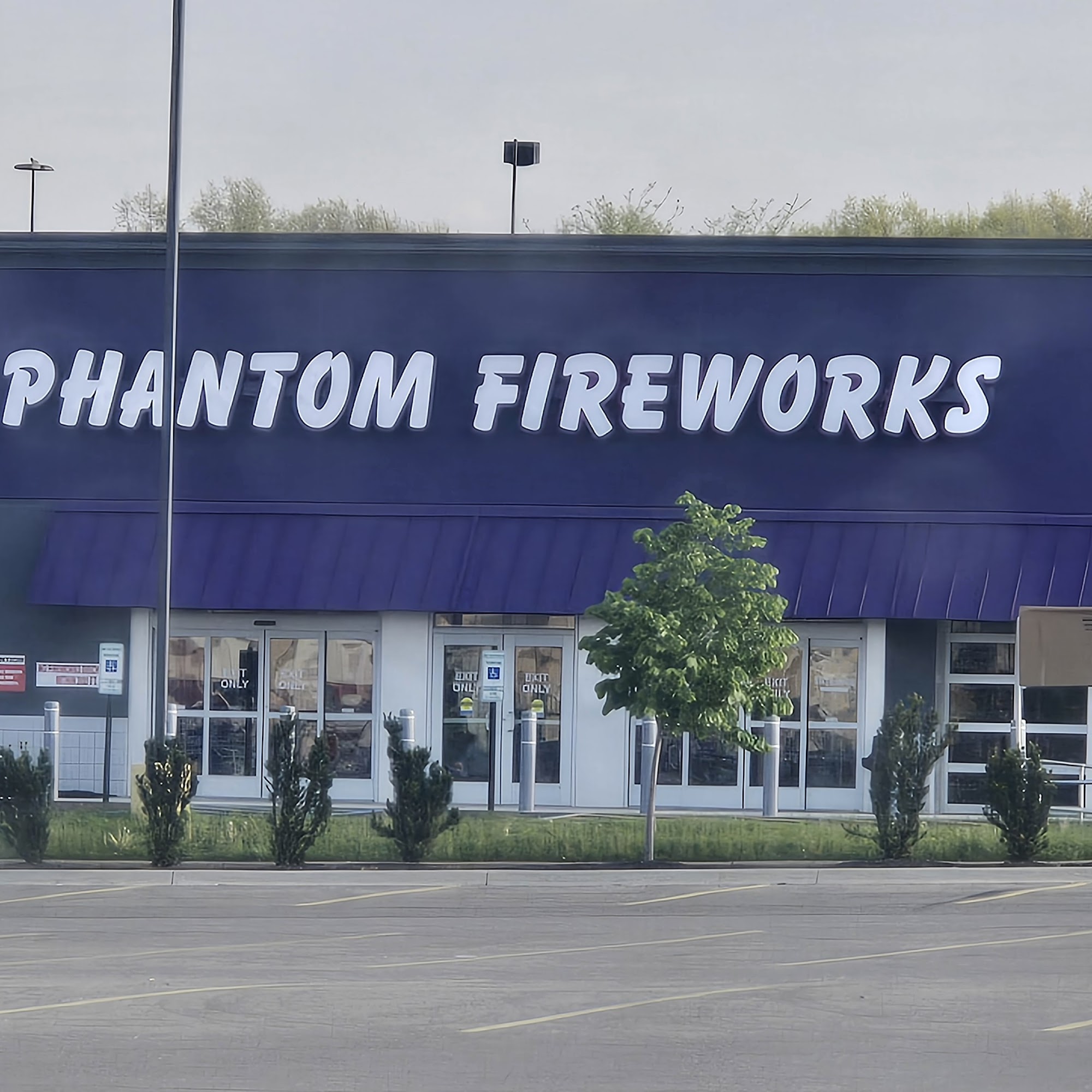 Phantom Fireworks of Howland Warren